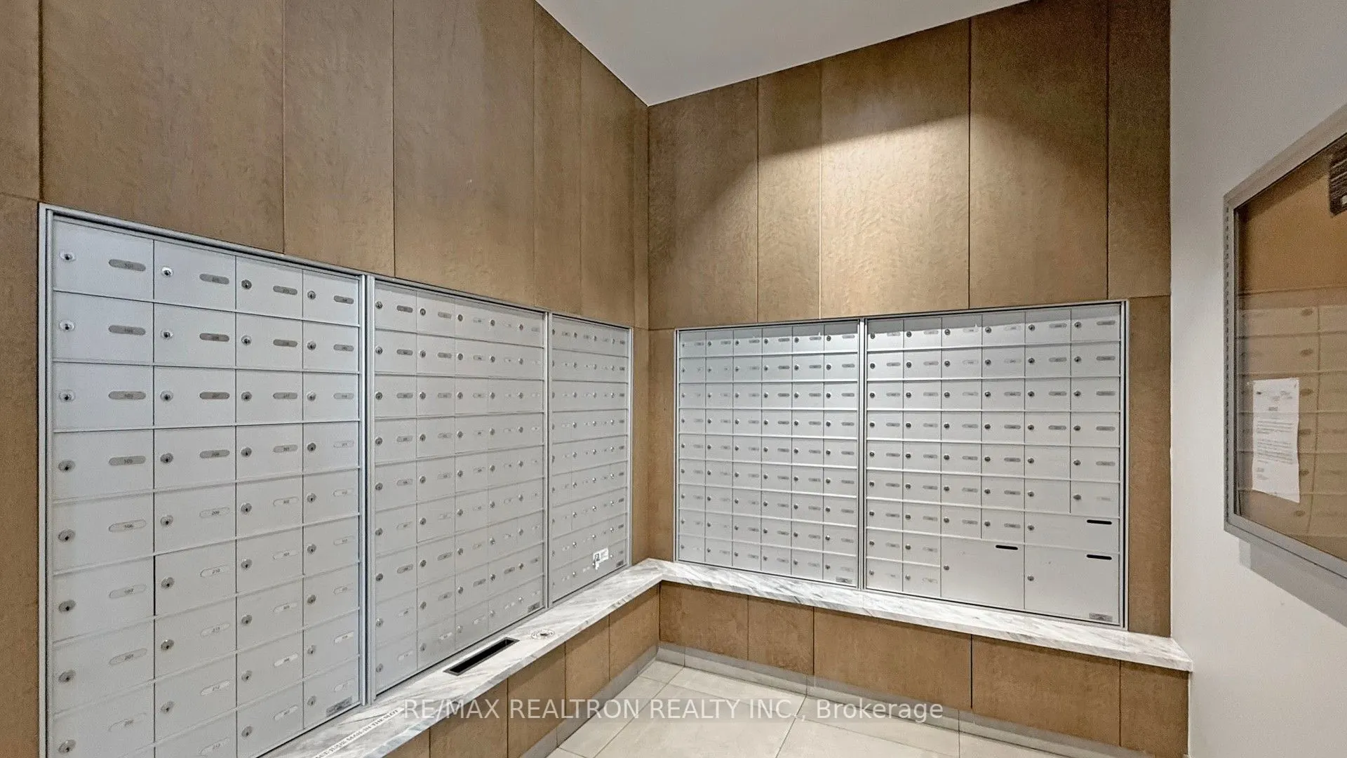 180 Fairview Mall Drive, #1605