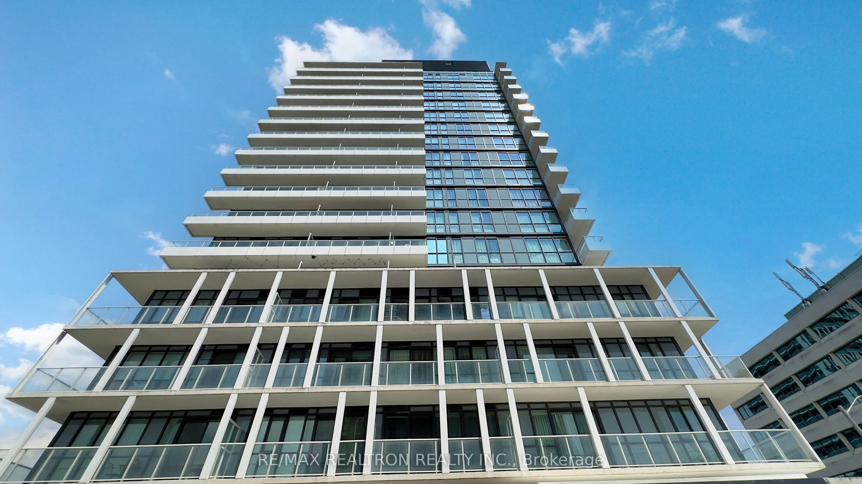 180 Fairview Mall Drive, #1605