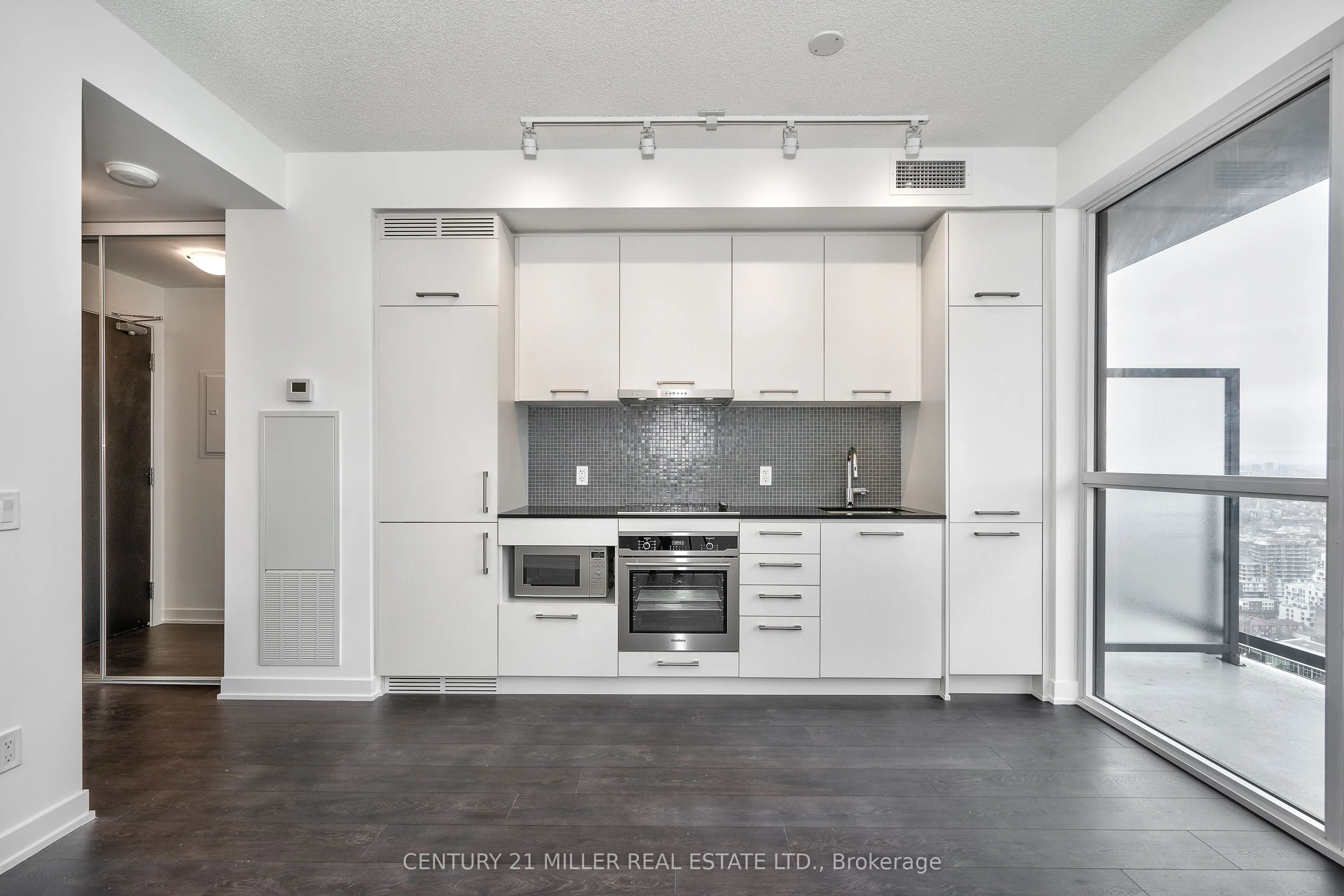 87 Peter Street, #3609