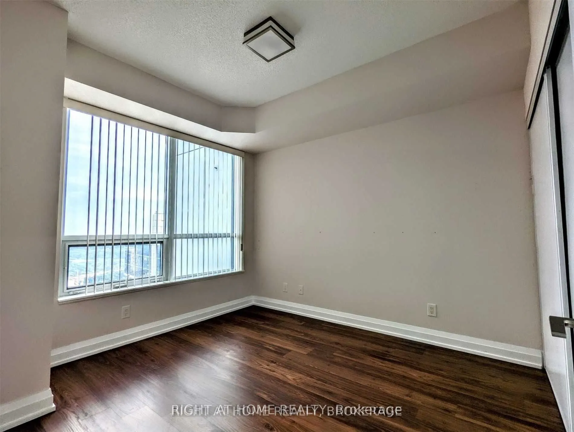 5 Sheppard Avenue E, #3816