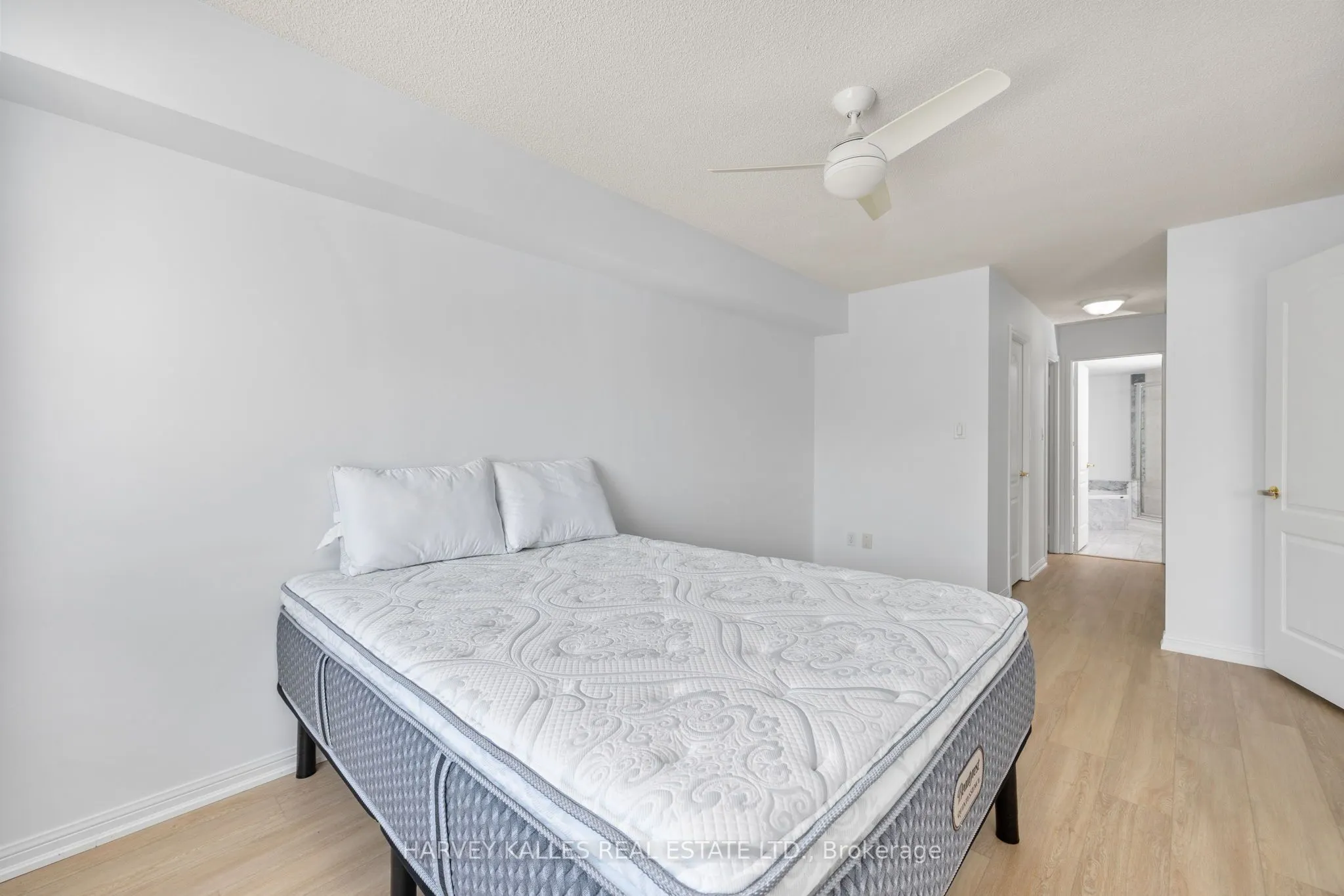 18 Wanless Avenue, #302