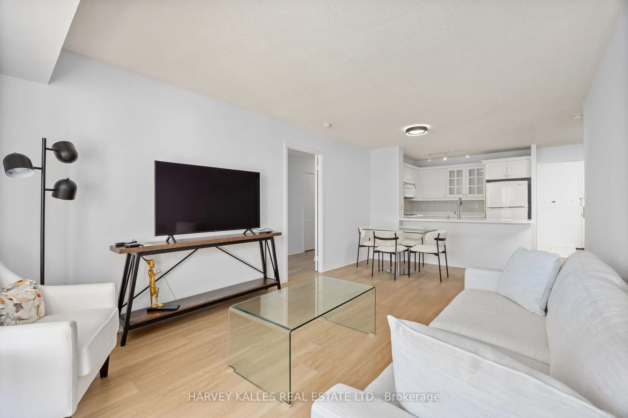 18 Wanless Avenue, #302
