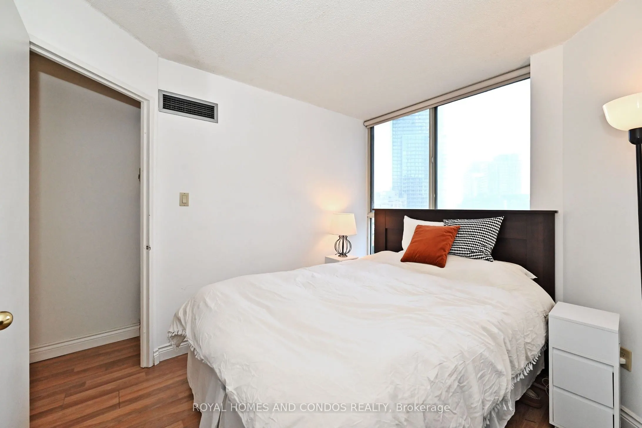 44 St Joseph Street, #2008