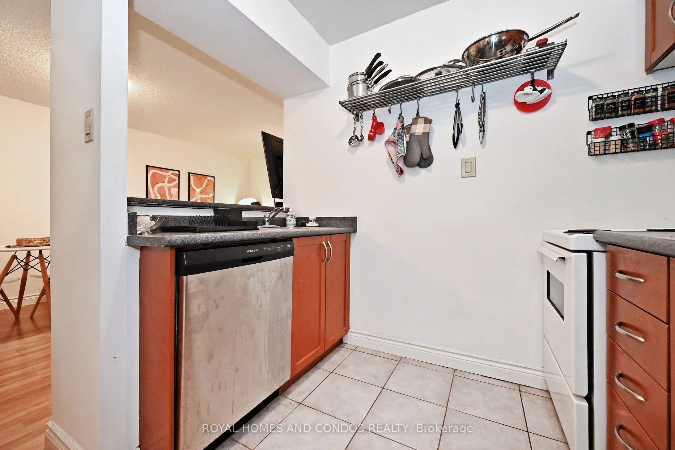 44 St Joseph Street, #2008