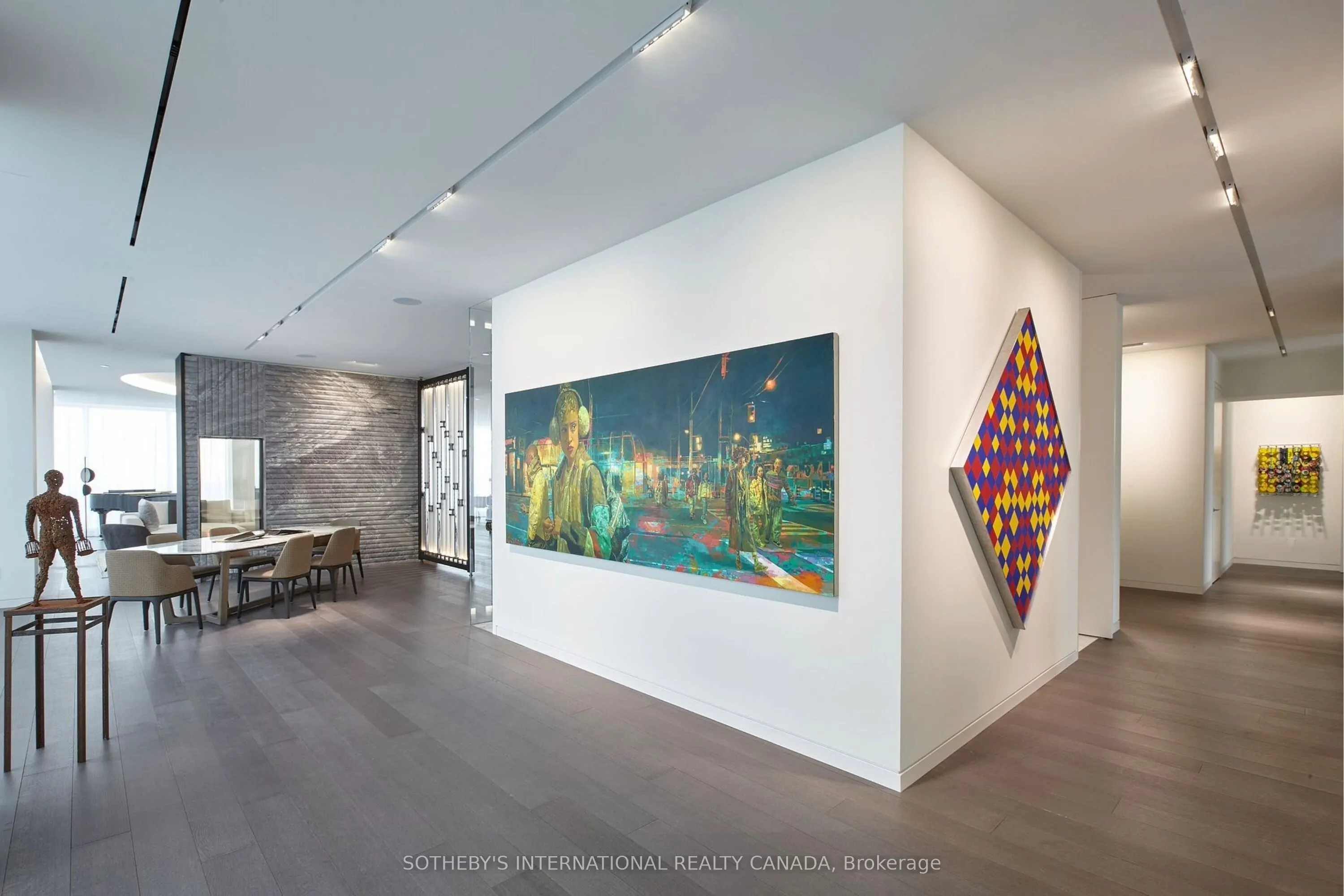 183 Wellington Street W