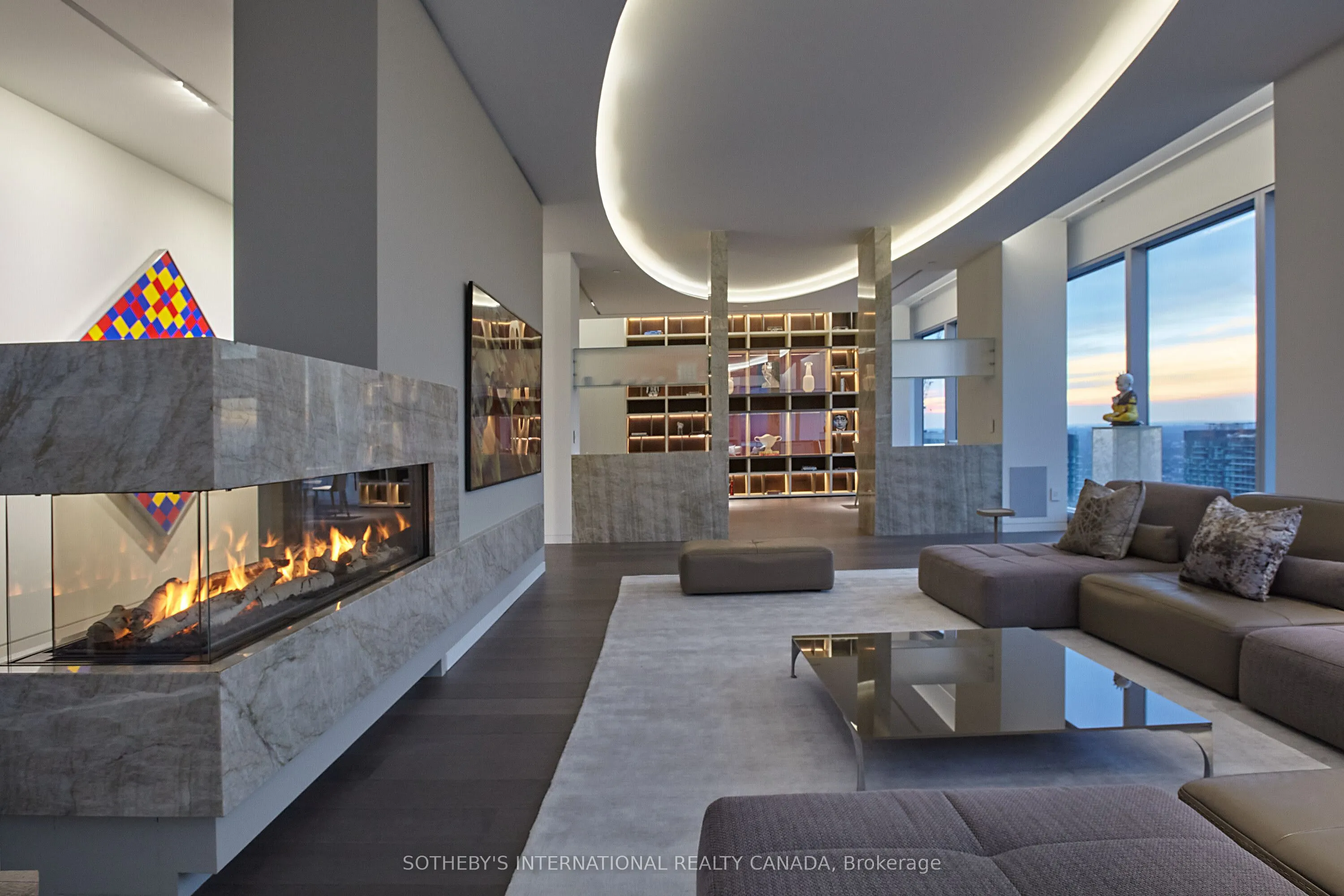 183 Wellington Street W