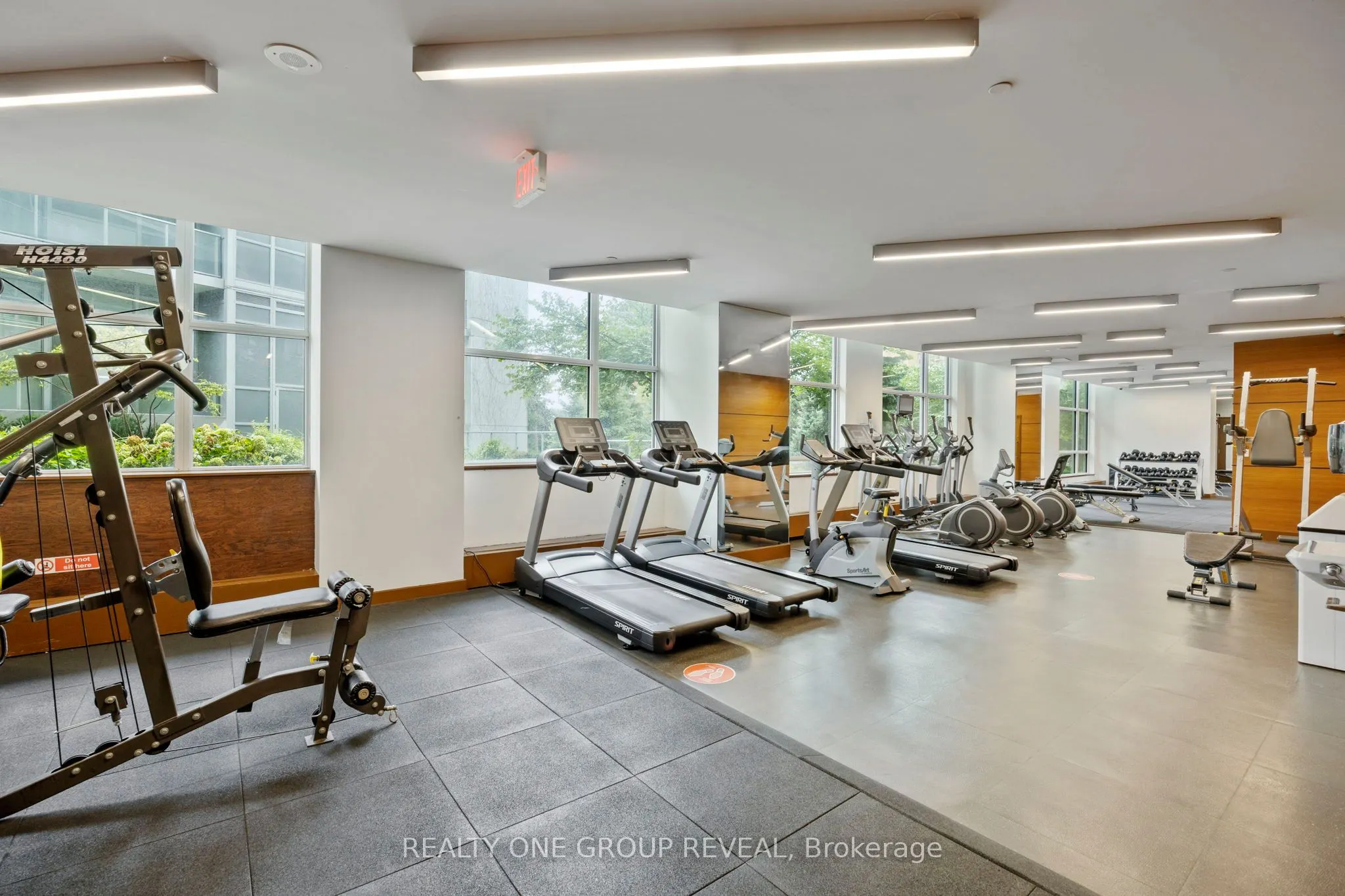 2015 Sheppard Avenue E