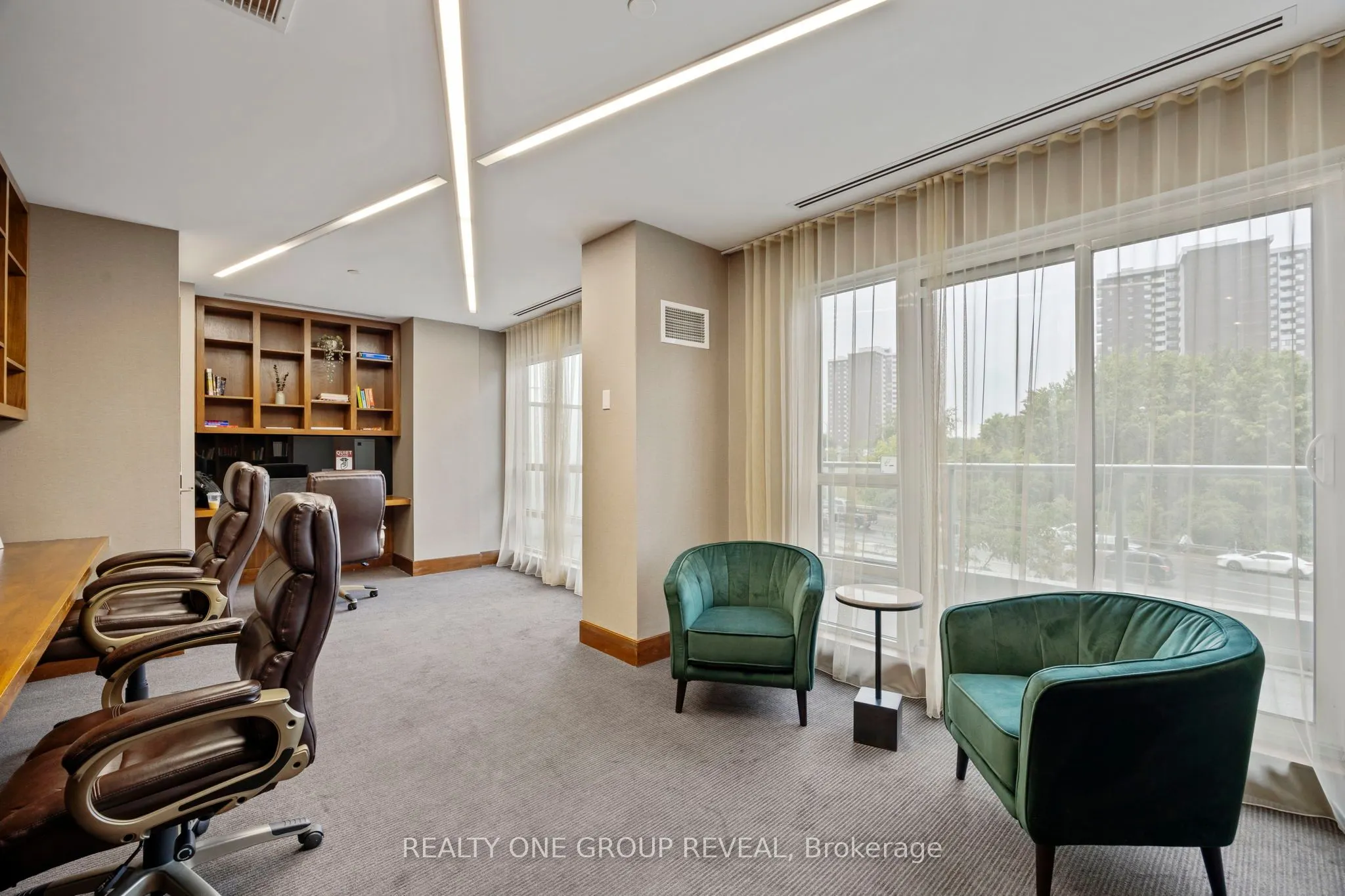 2015 Sheppard Avenue E