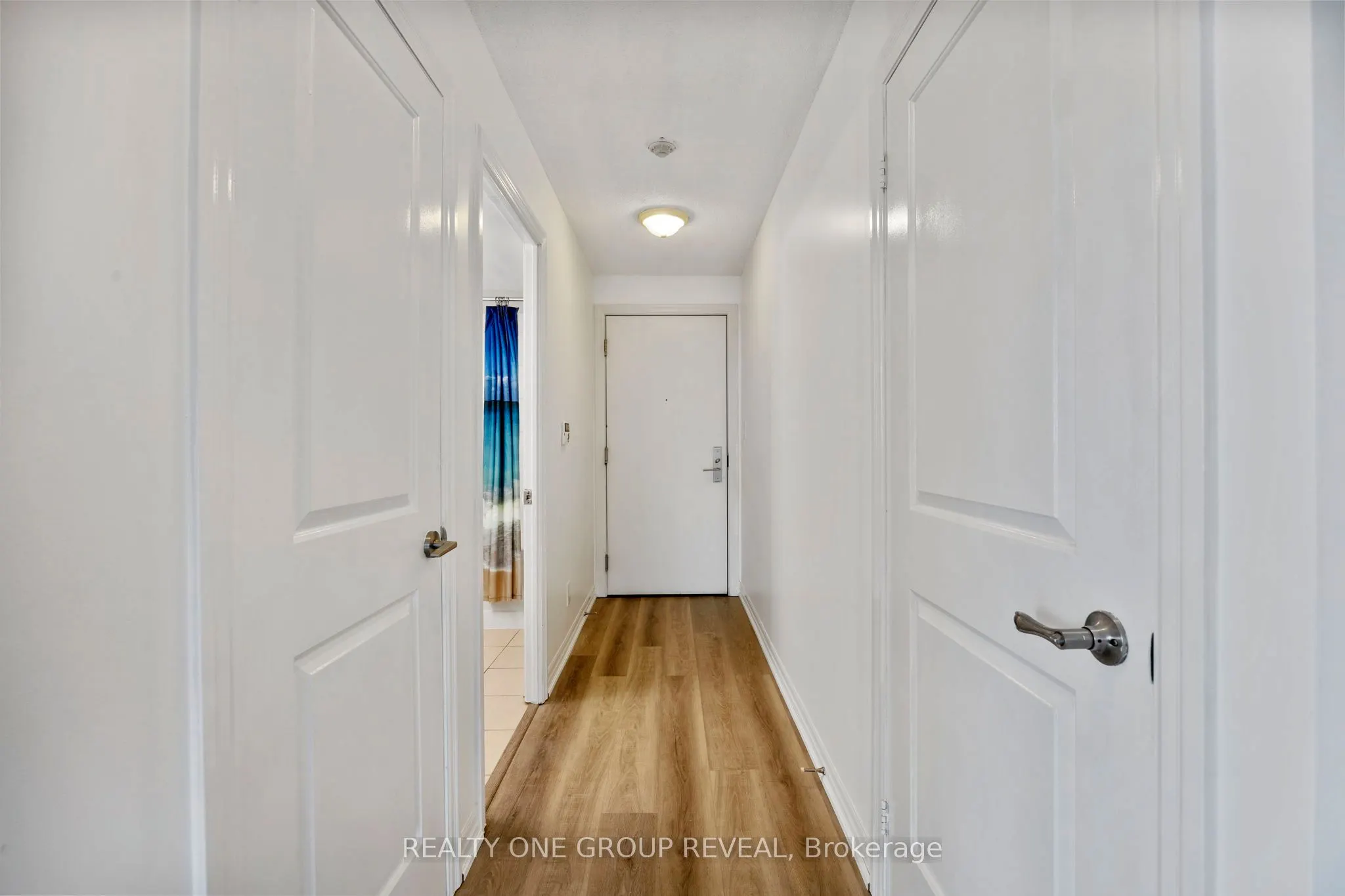 2015 Sheppard Avenue E
