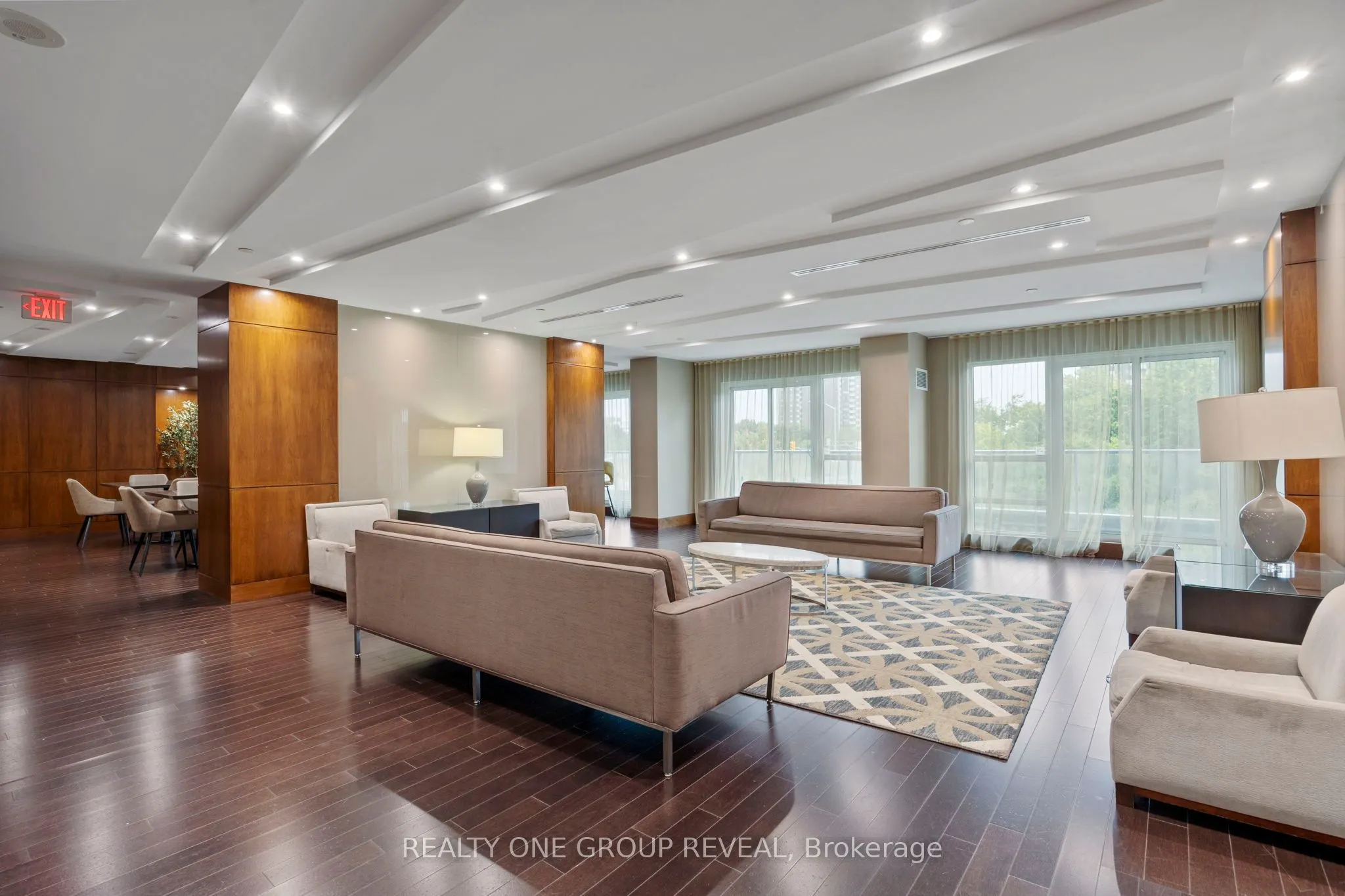 2015 Sheppard Avenue E