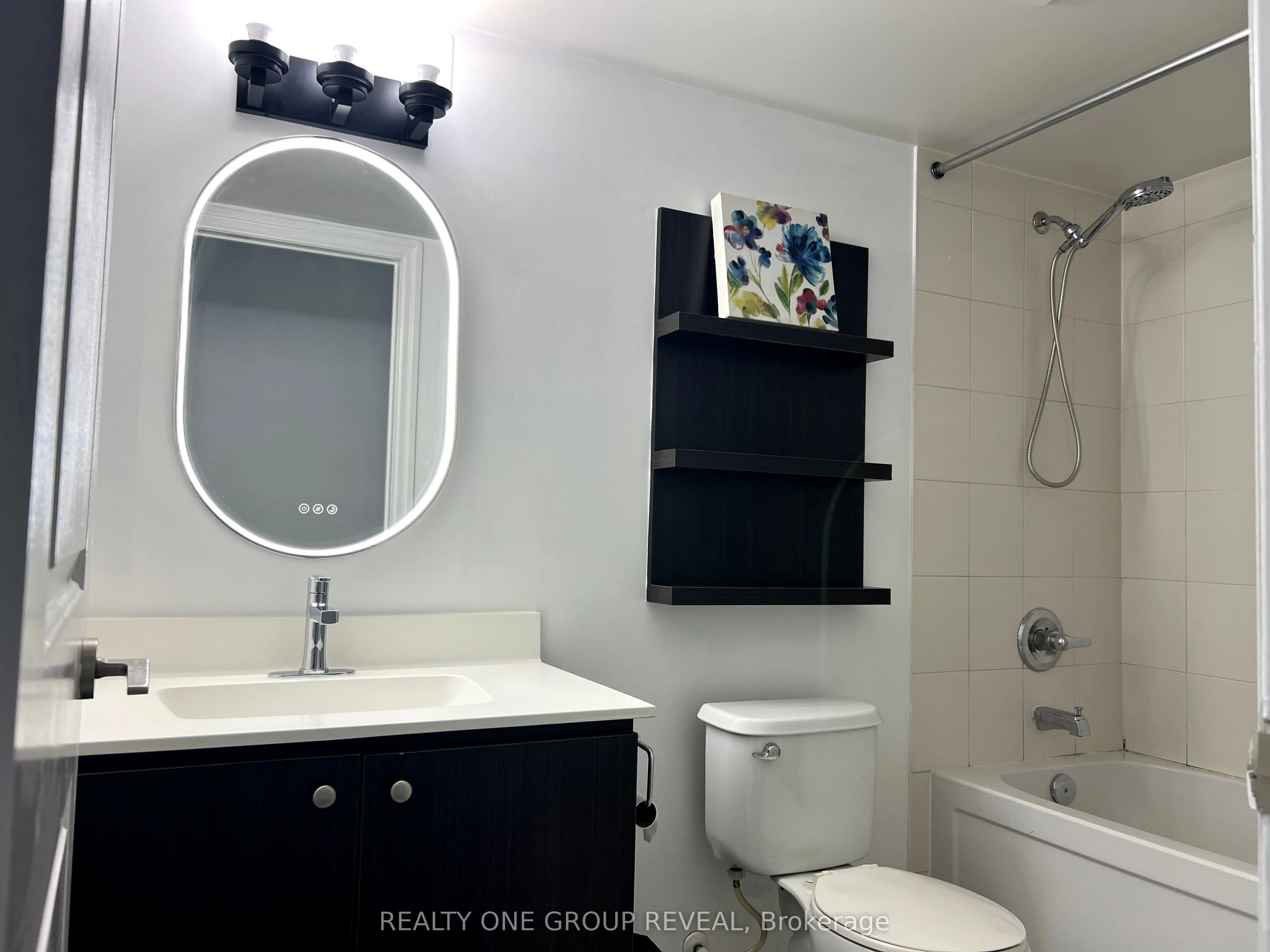 2015 Sheppard Avenue E
