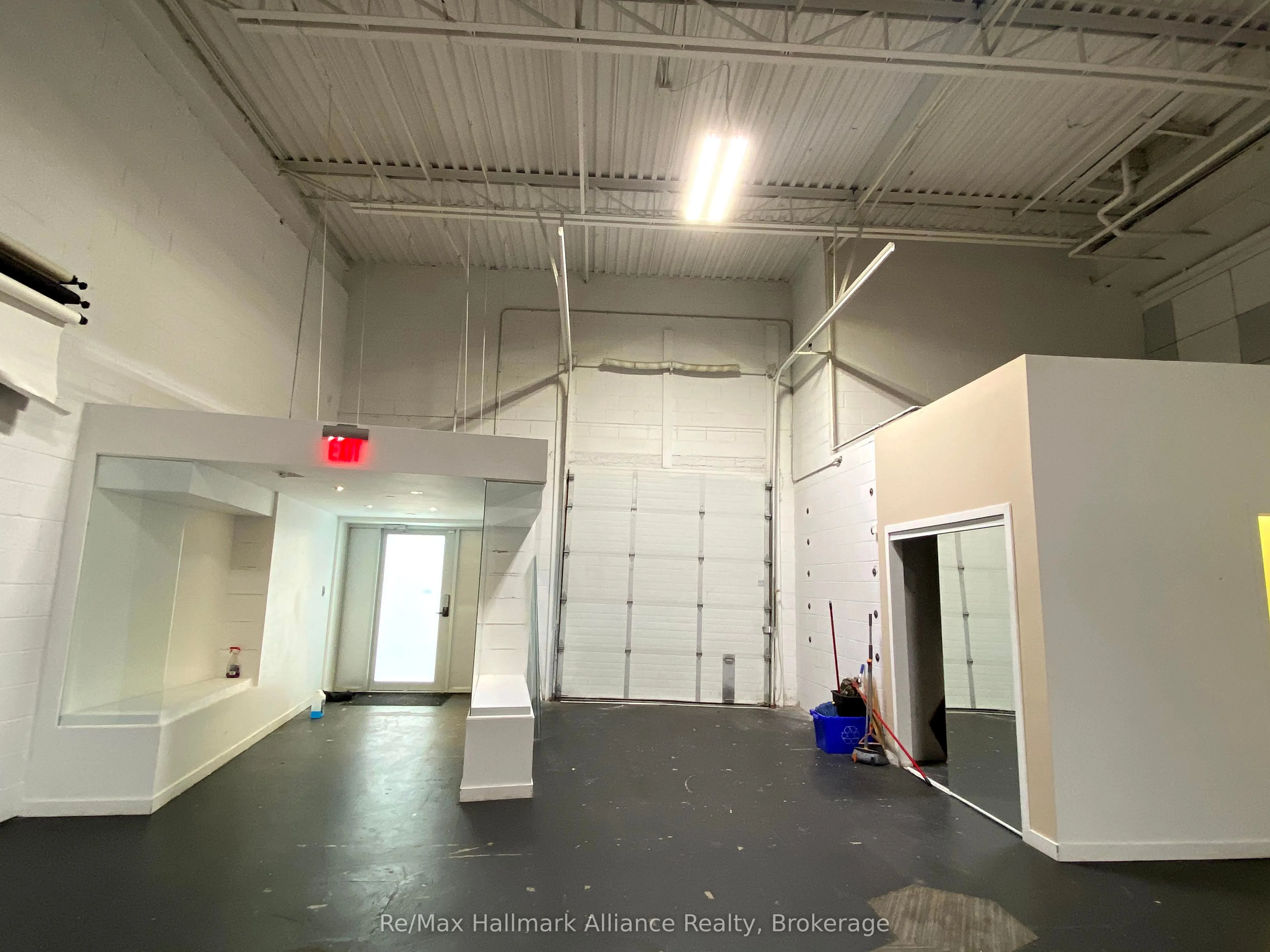 100 Sunrise Avenue, #106b