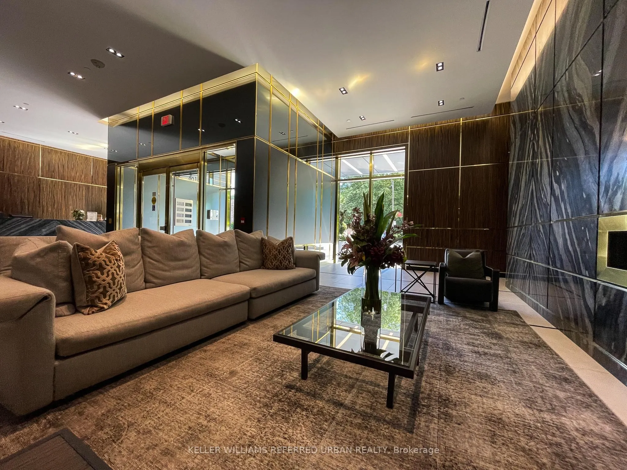 3018 Yonge Street, #1015