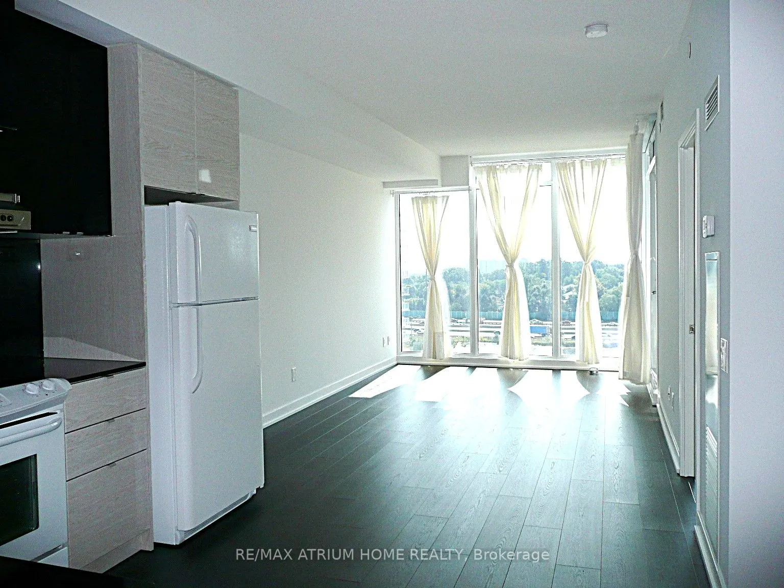 72 Esther Shiner Boulevard, #1105