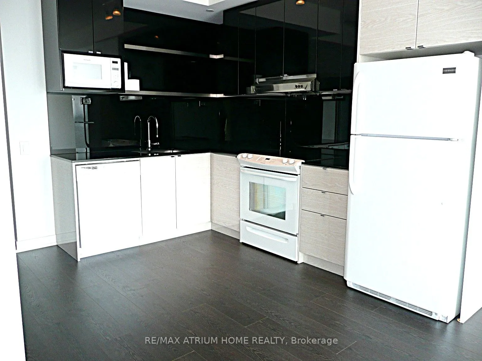 72 Esther Shiner Boulevard, #1105