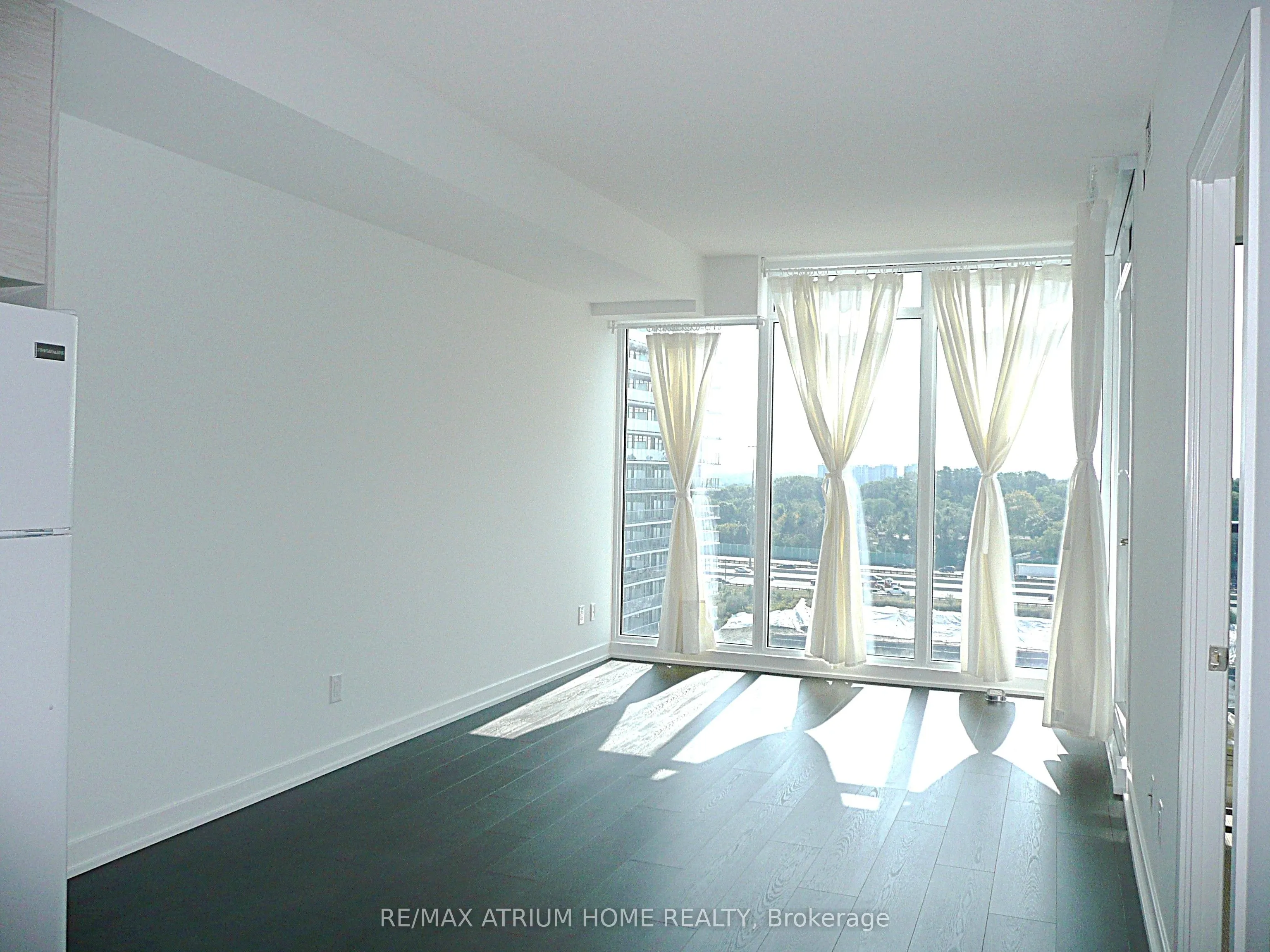 72 Esther Shiner Boulevard, #1105