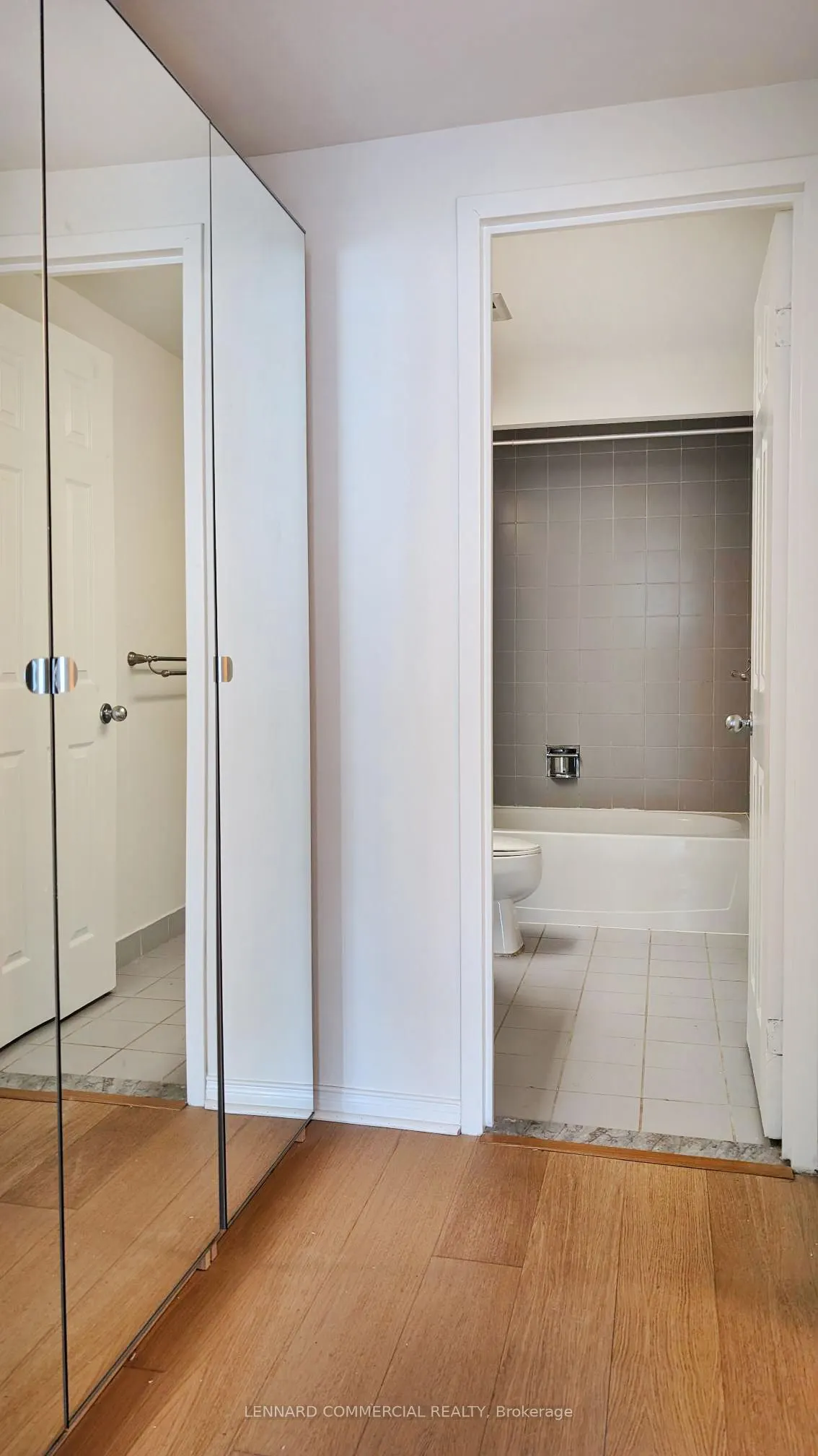 77 Harbour Square, #708