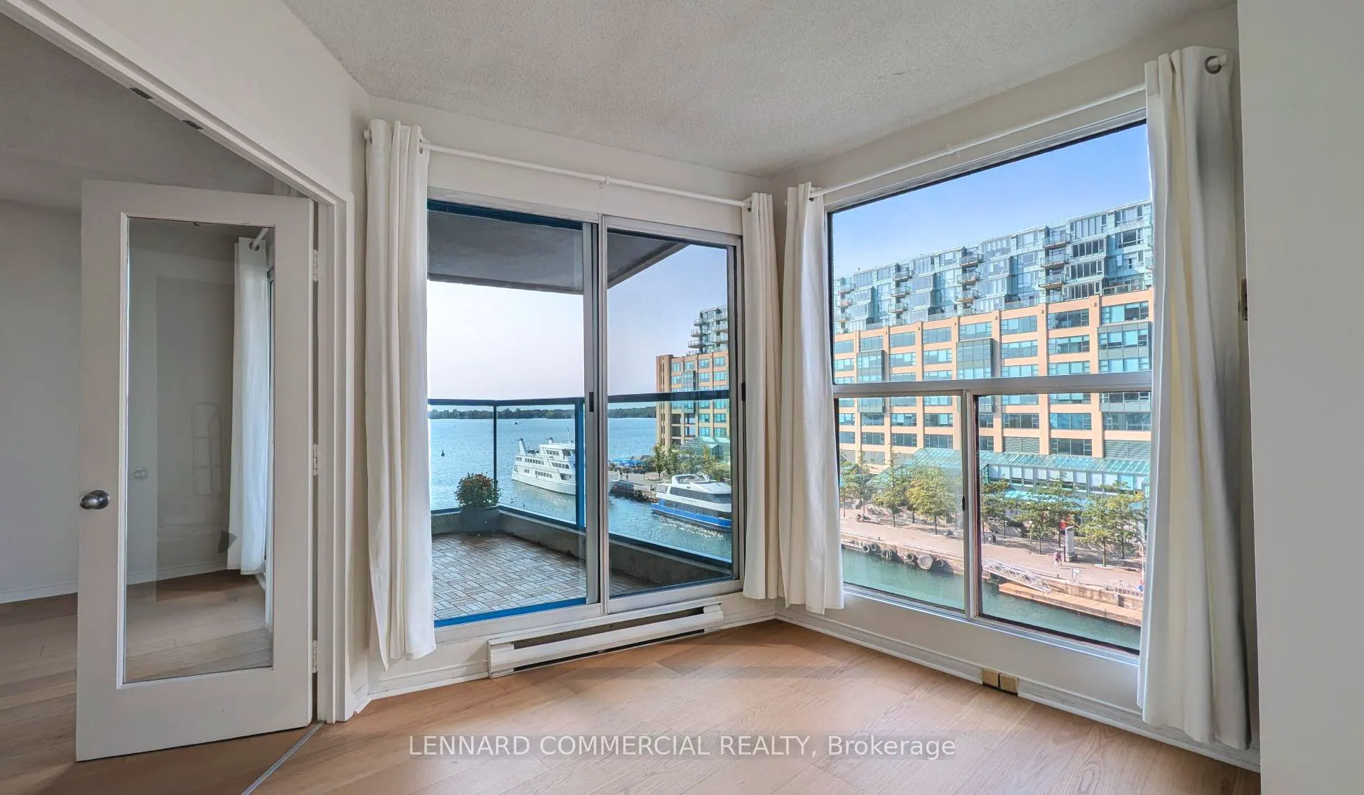77 Harbour Square, #708