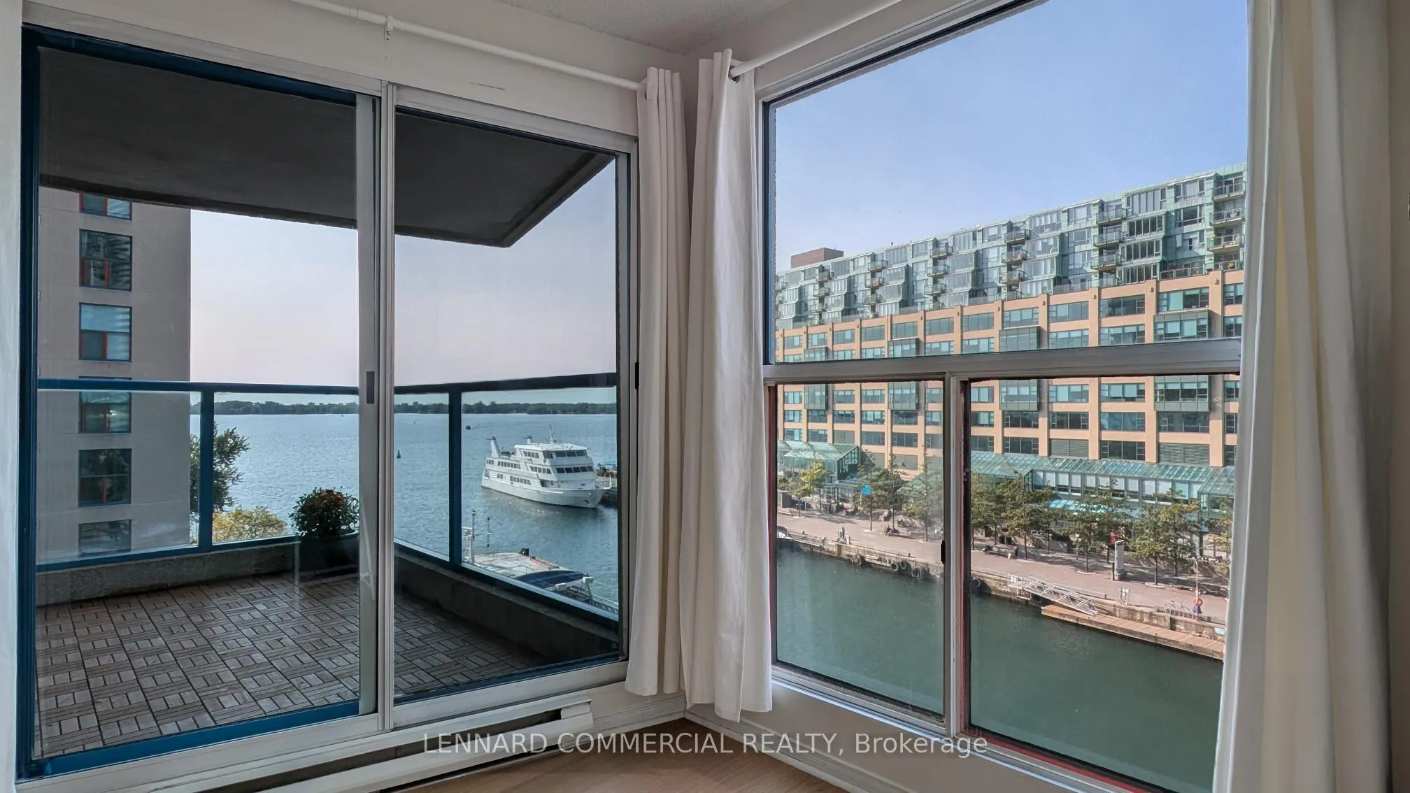 77 Harbour Square, #708