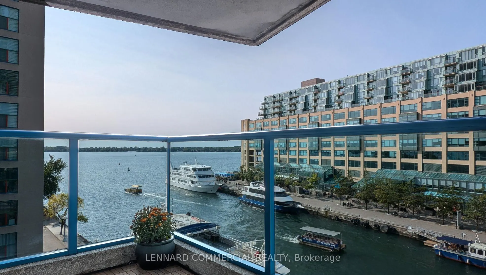 77 Harbour Square, #708