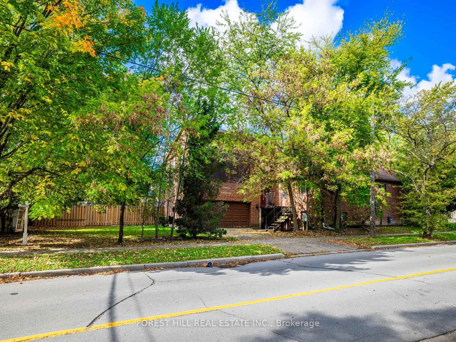 309 Hillcrest Avenue