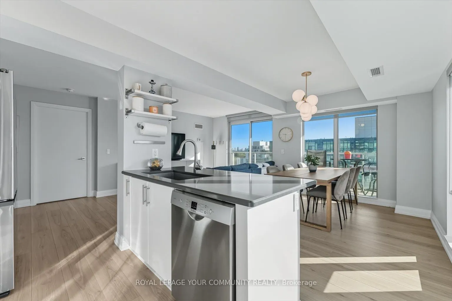555 Wilson Avenue, #1107E