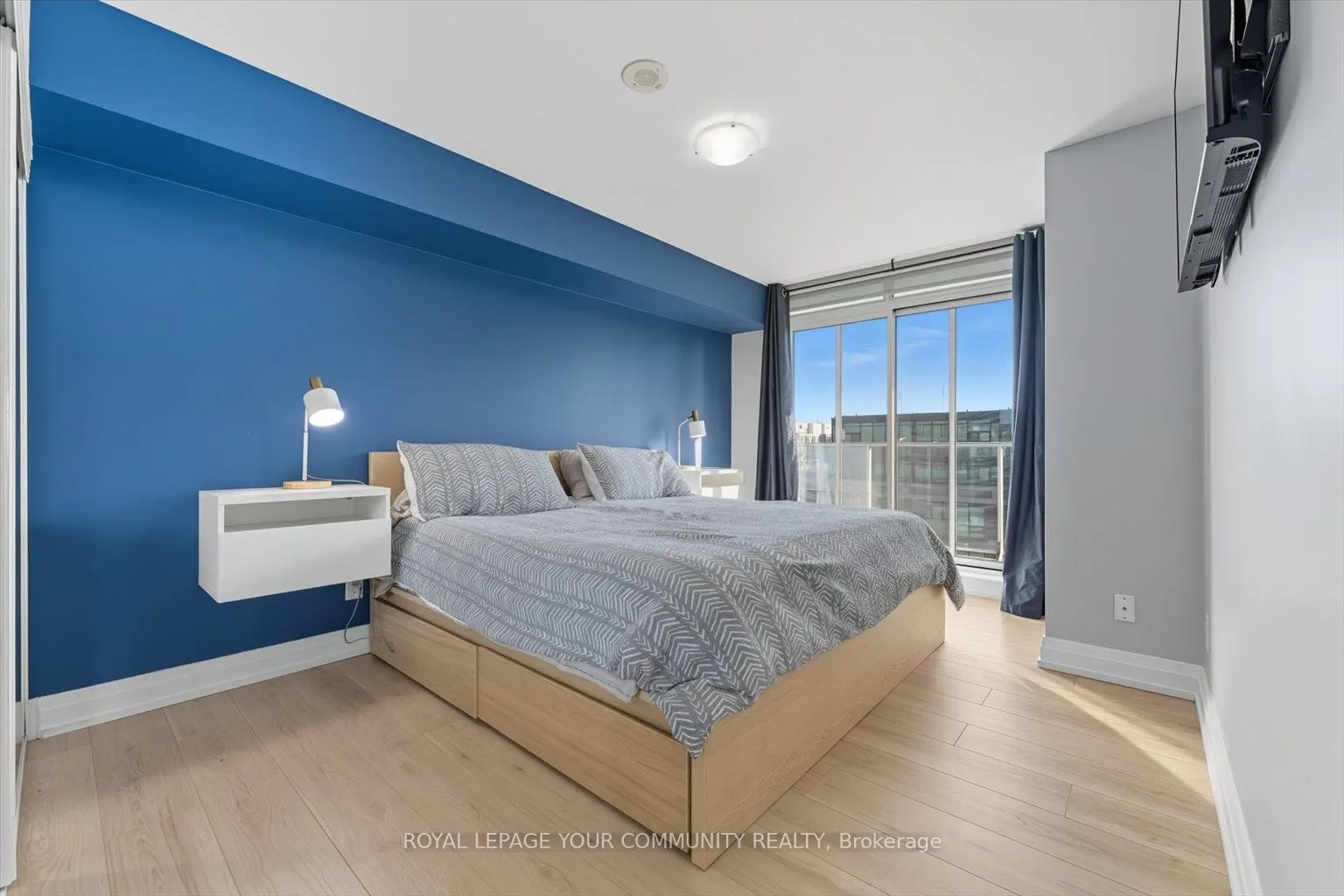 555 Wilson Avenue, #1107E