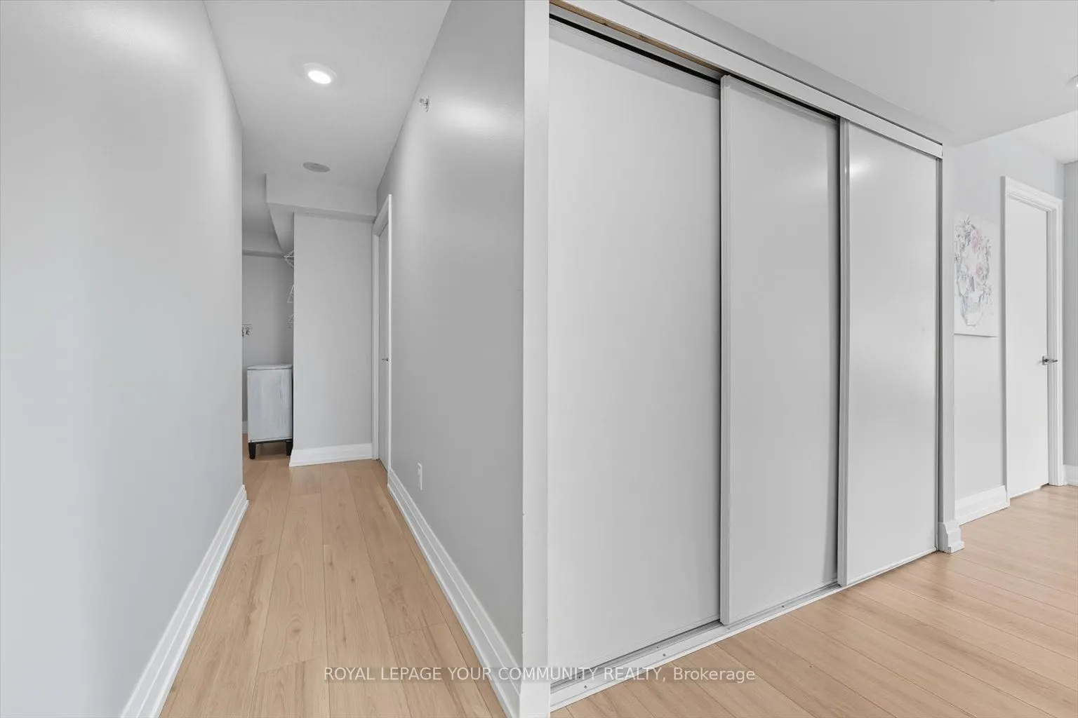 555 Wilson Avenue, #1107E