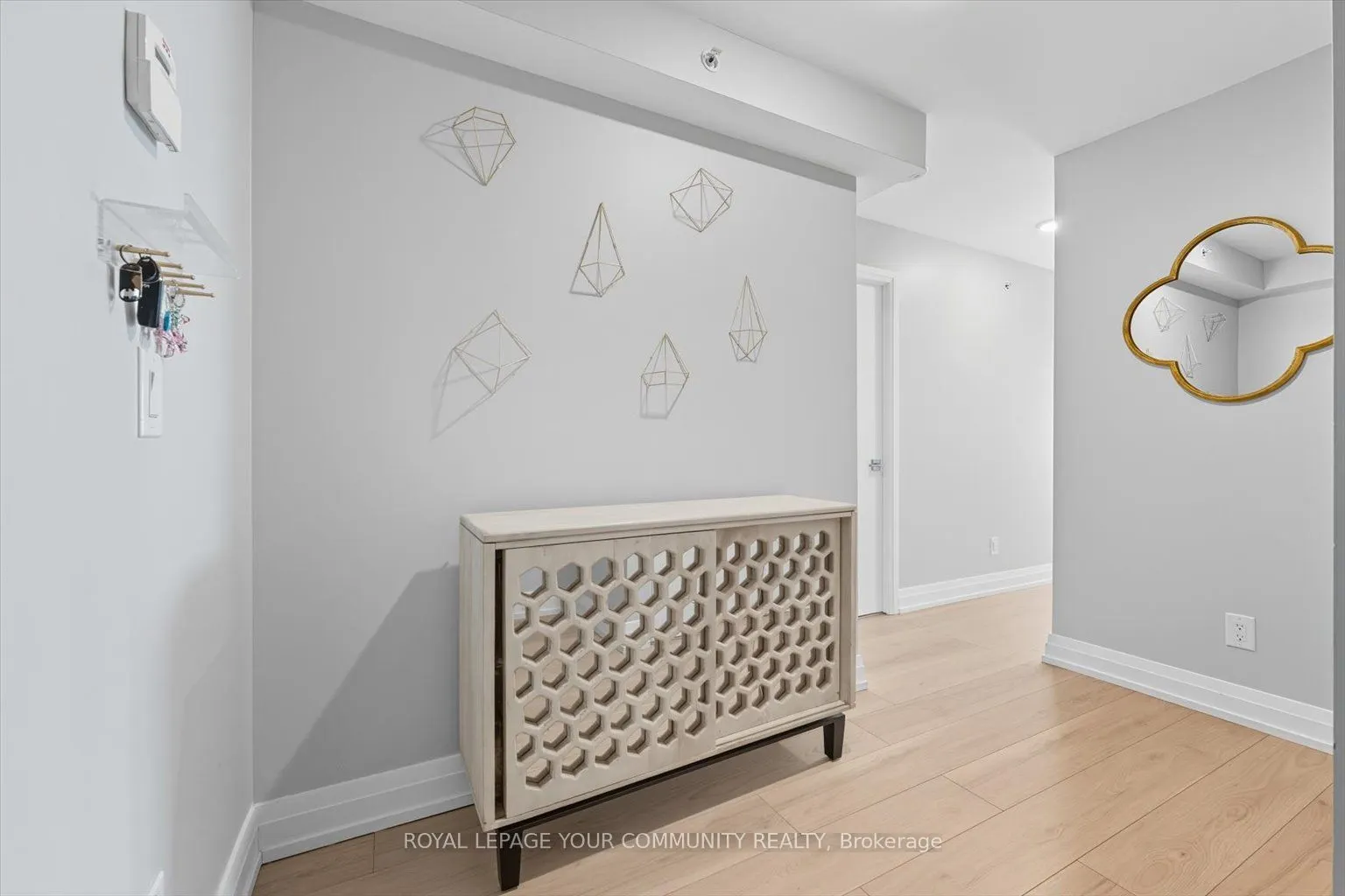 555 Wilson Avenue, #1107E
