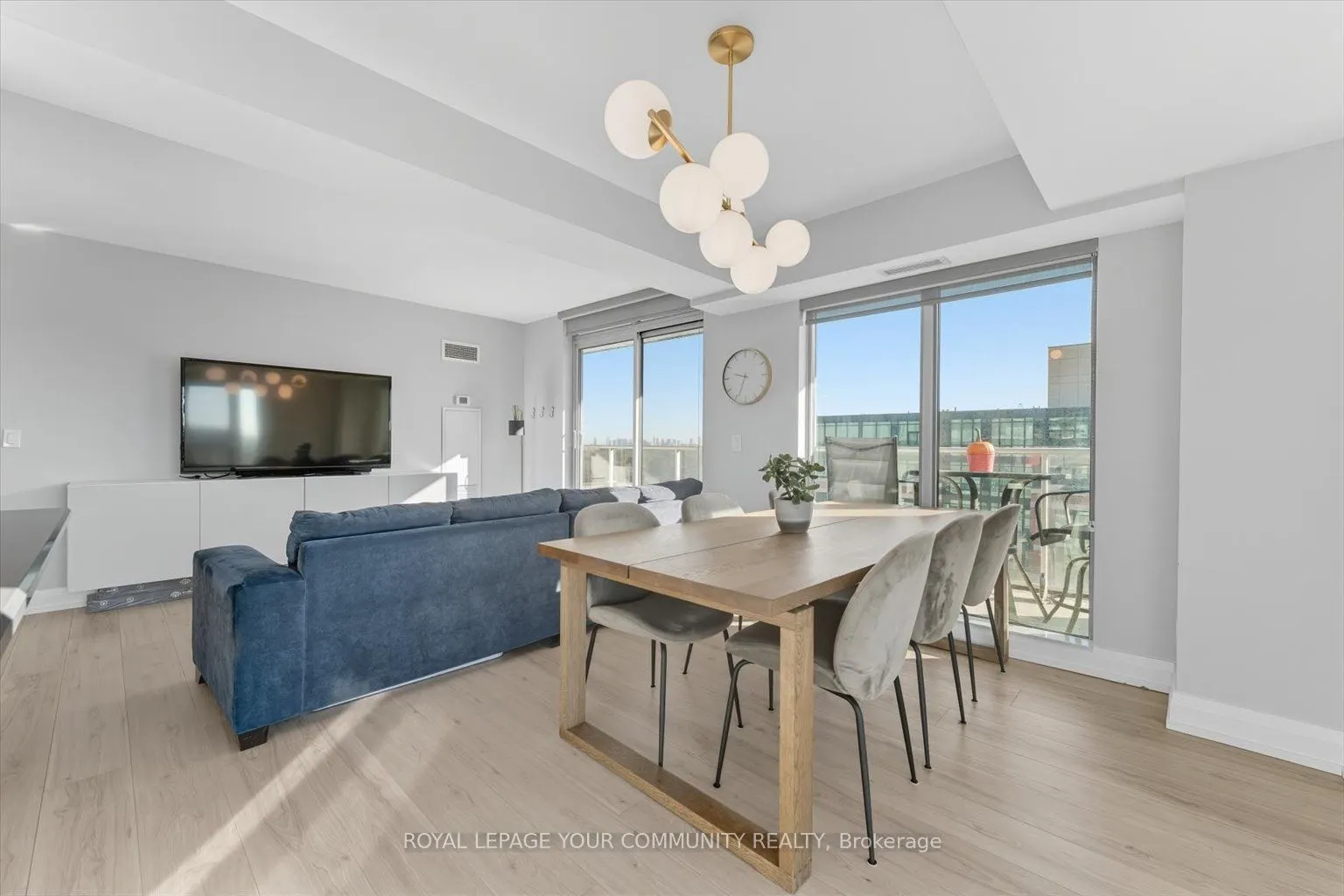 555 Wilson Avenue, #1107E