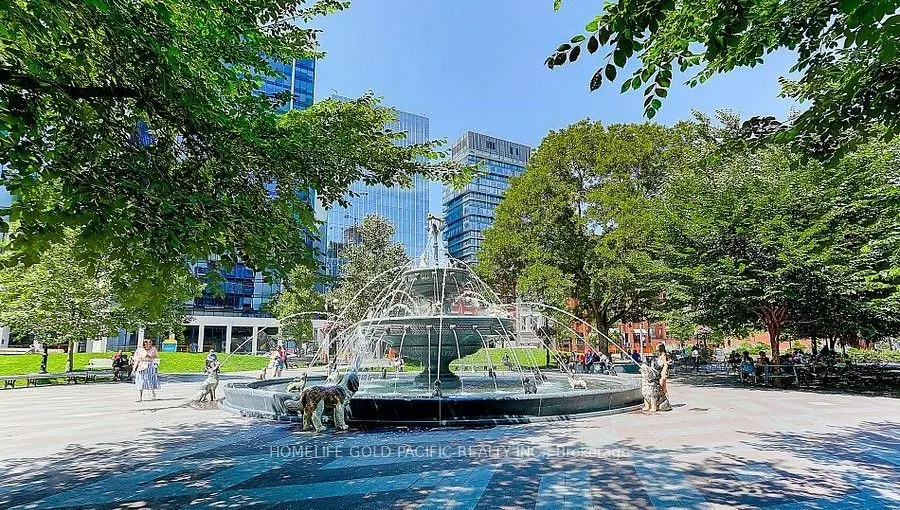 88 Scott Street, #205