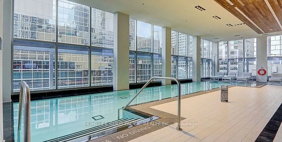 88 Scott Street, #205