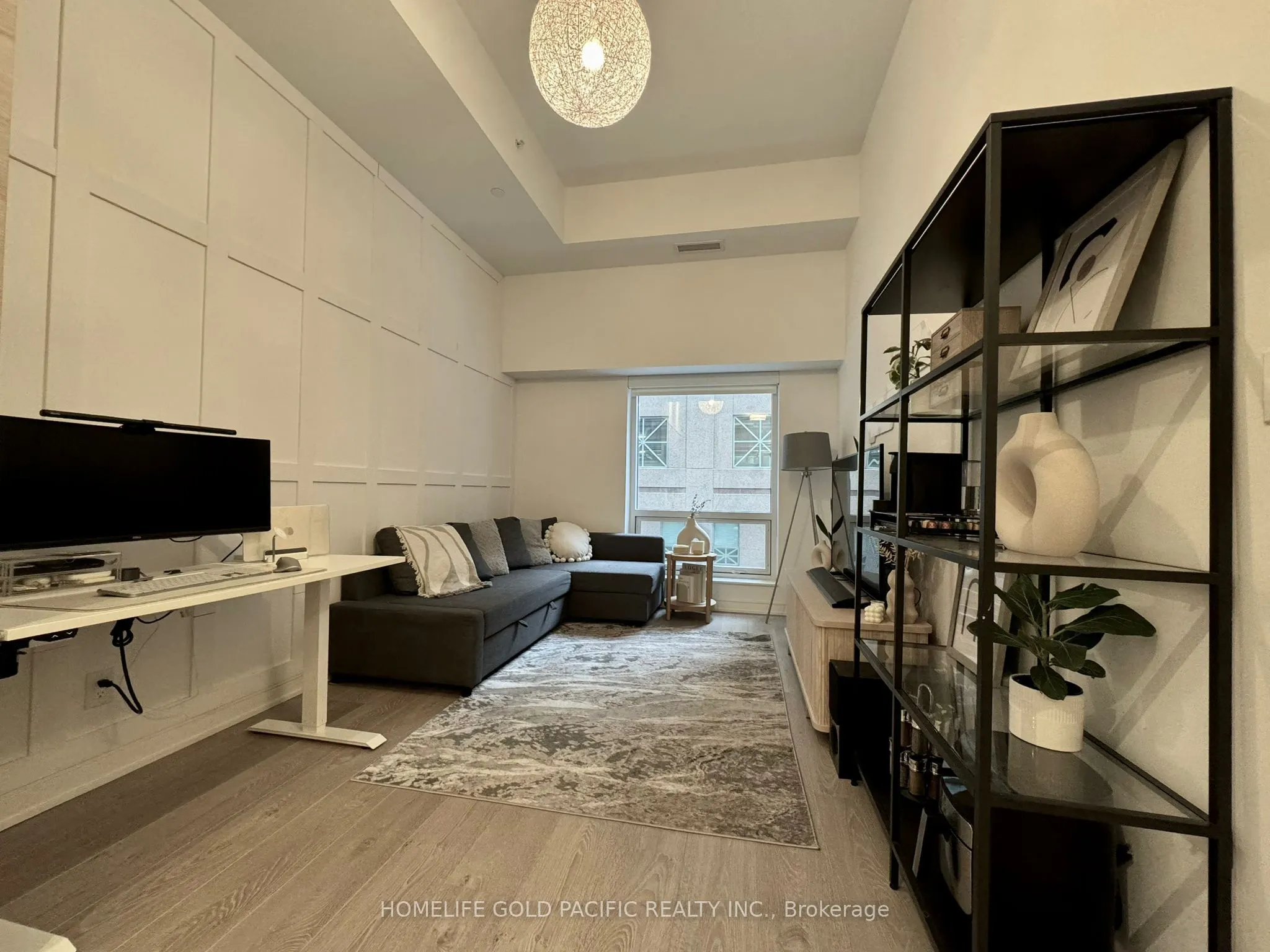 88 Scott Street, #205