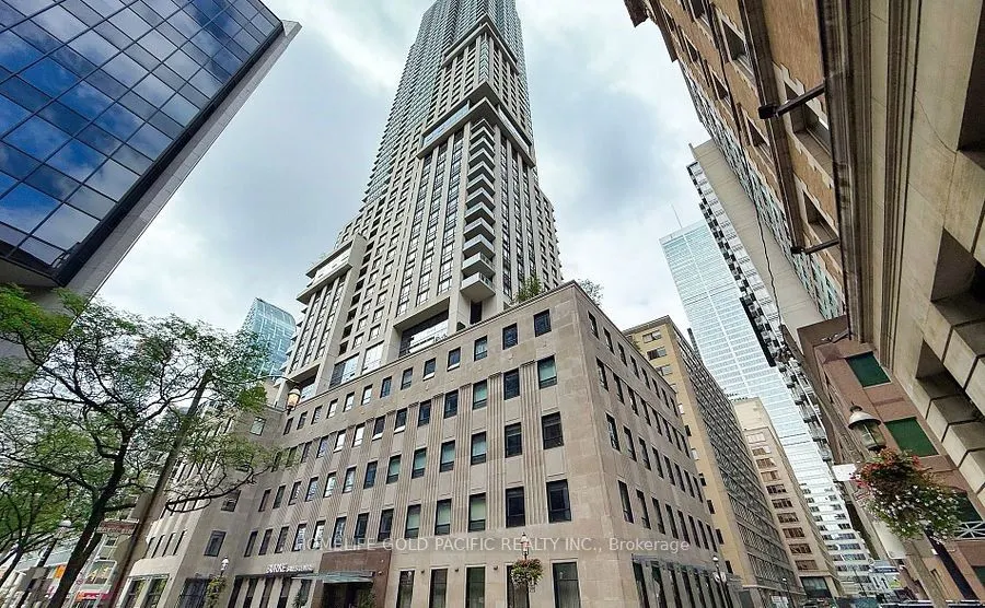 88 Scott Street, #205