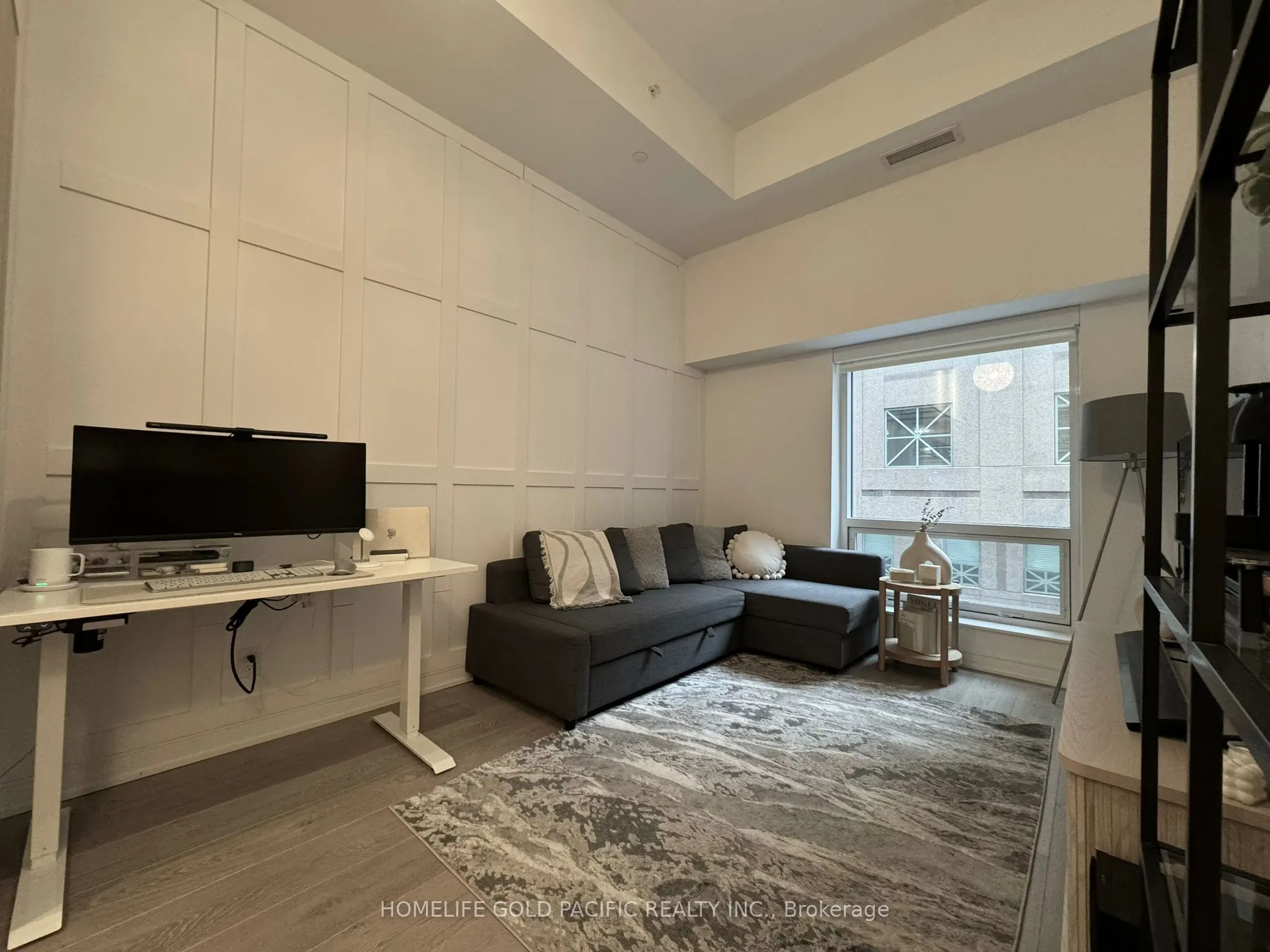 88 Scott Street, #205