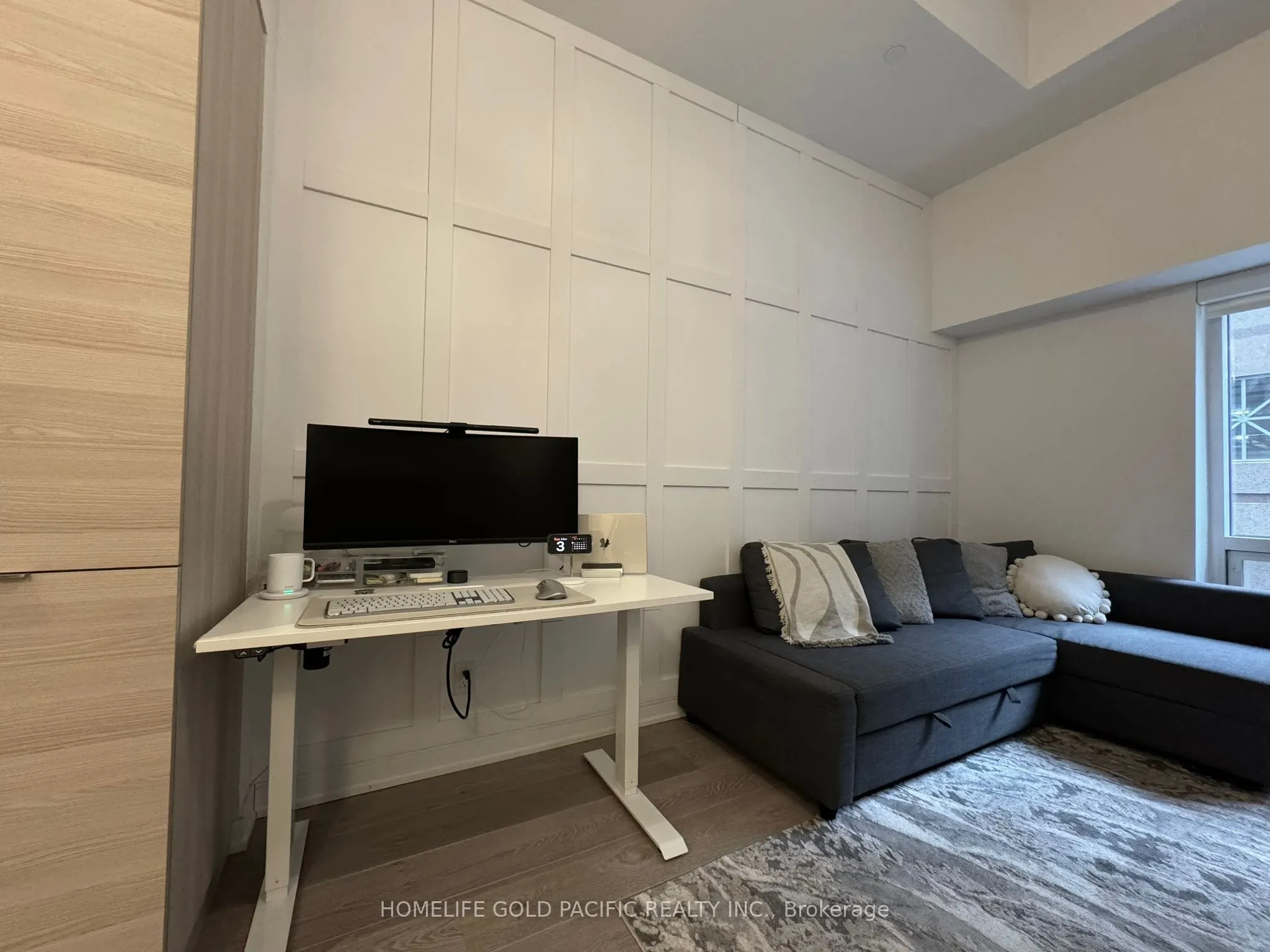 88 Scott Street, #205