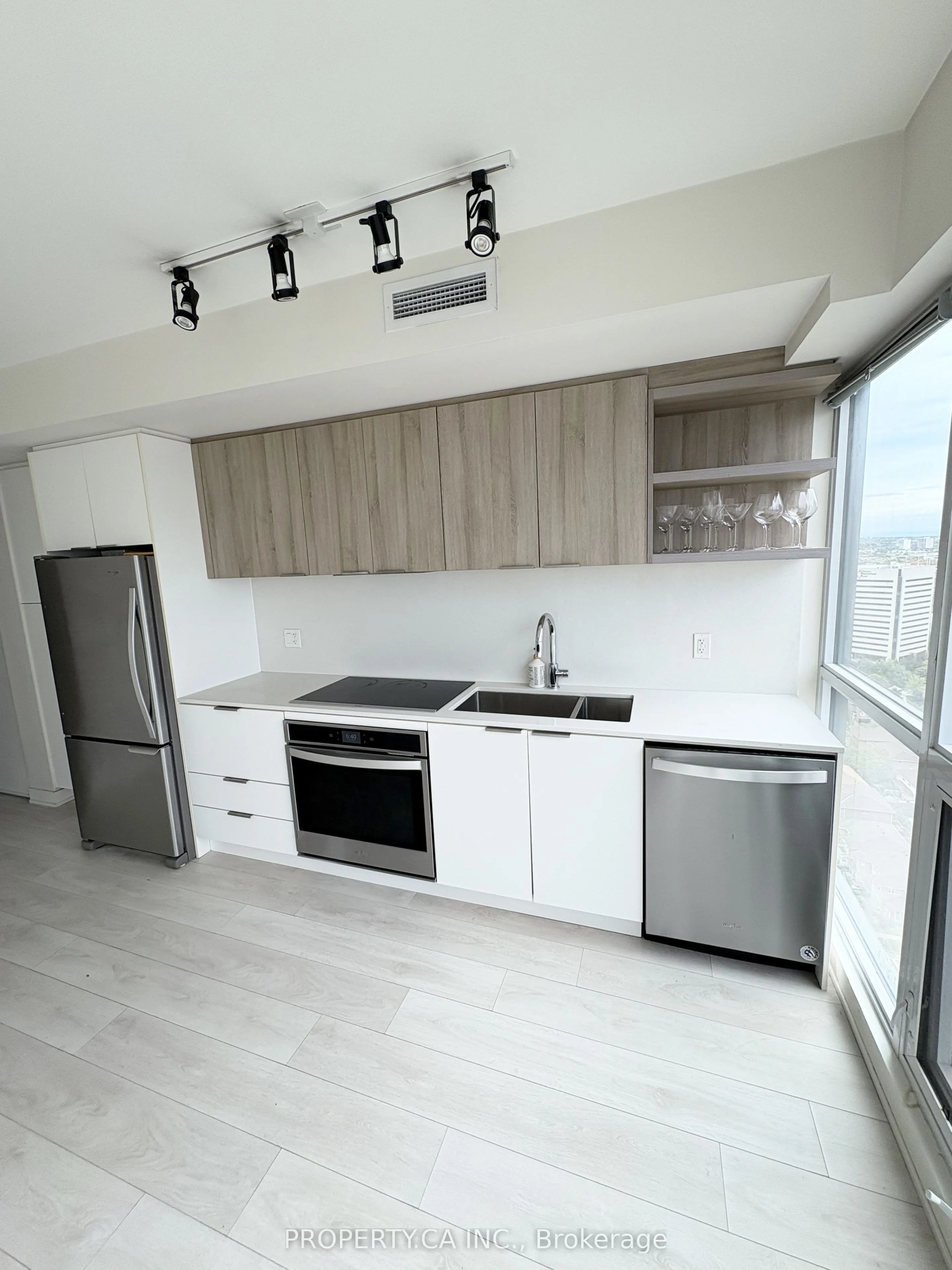 6 Sonic Way, #N2809