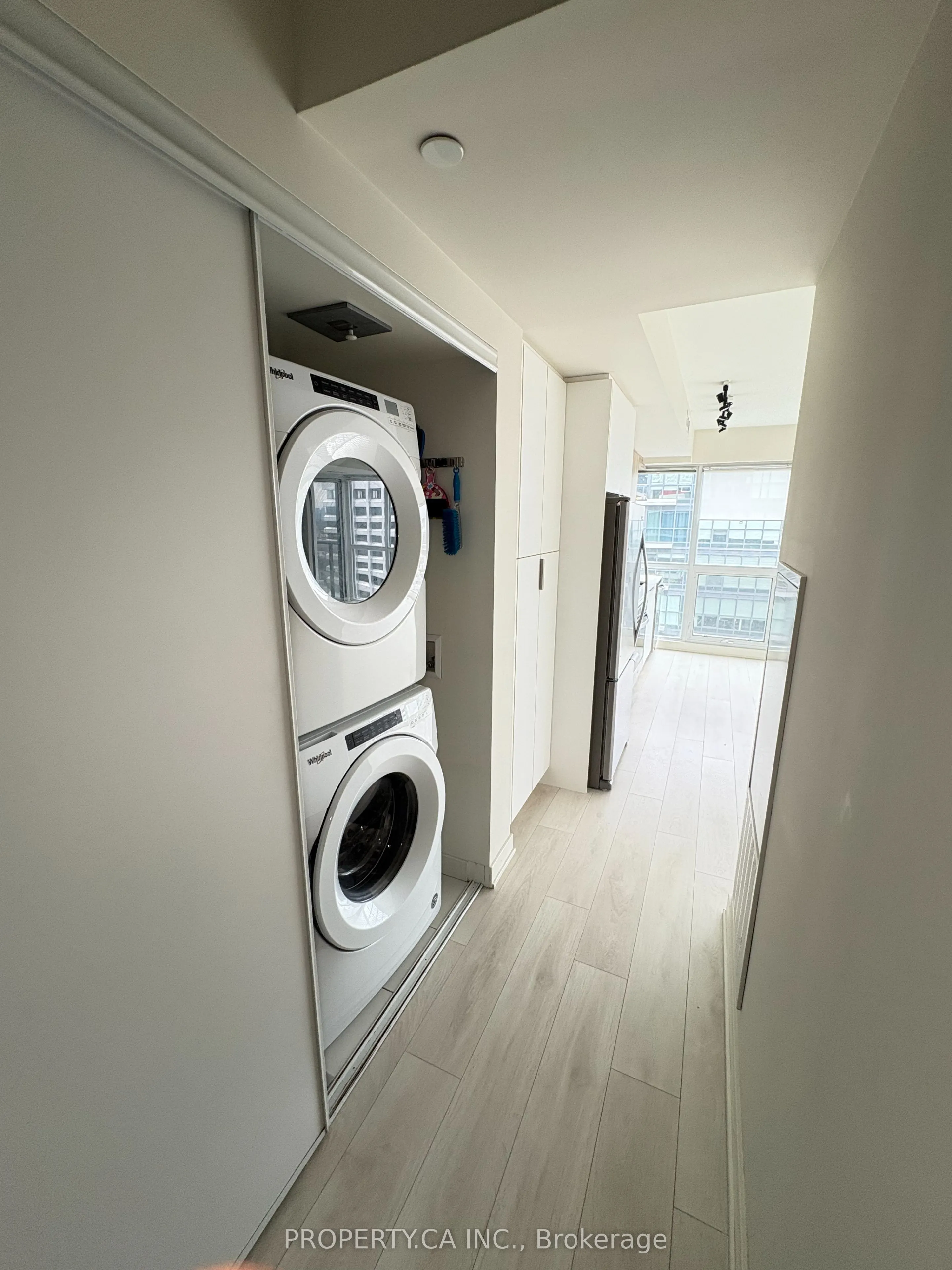 6 Sonic Way, #N2809