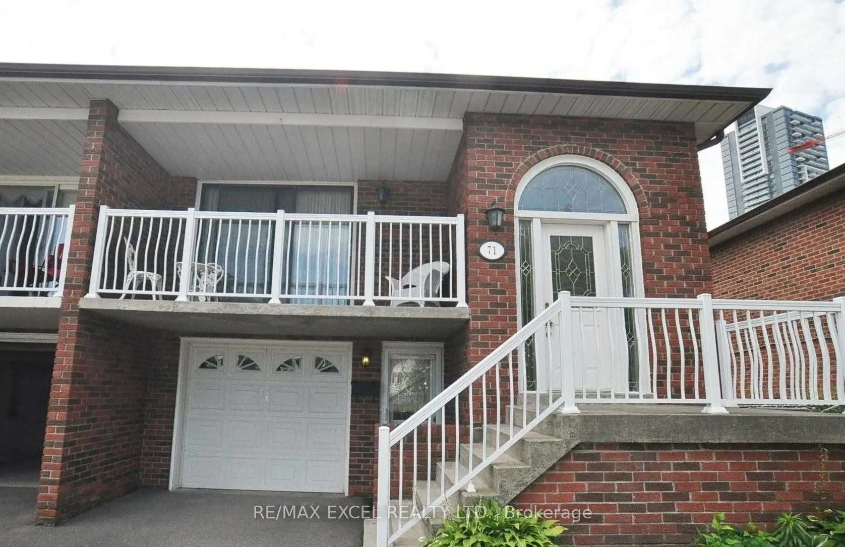 71 Hickorynut Drive, #Lower