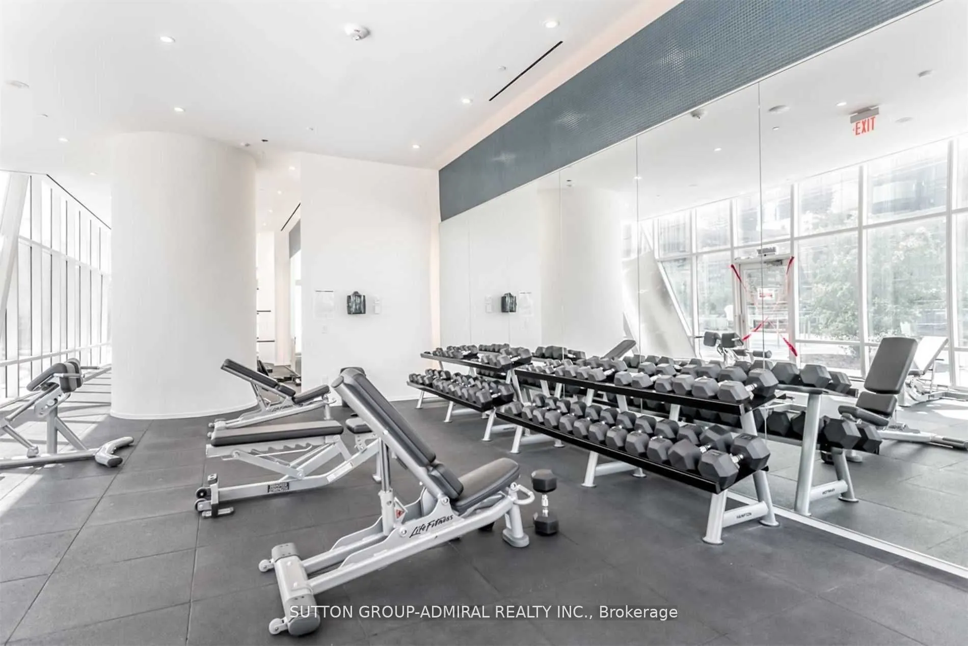 1 Bloor Street E, #1012