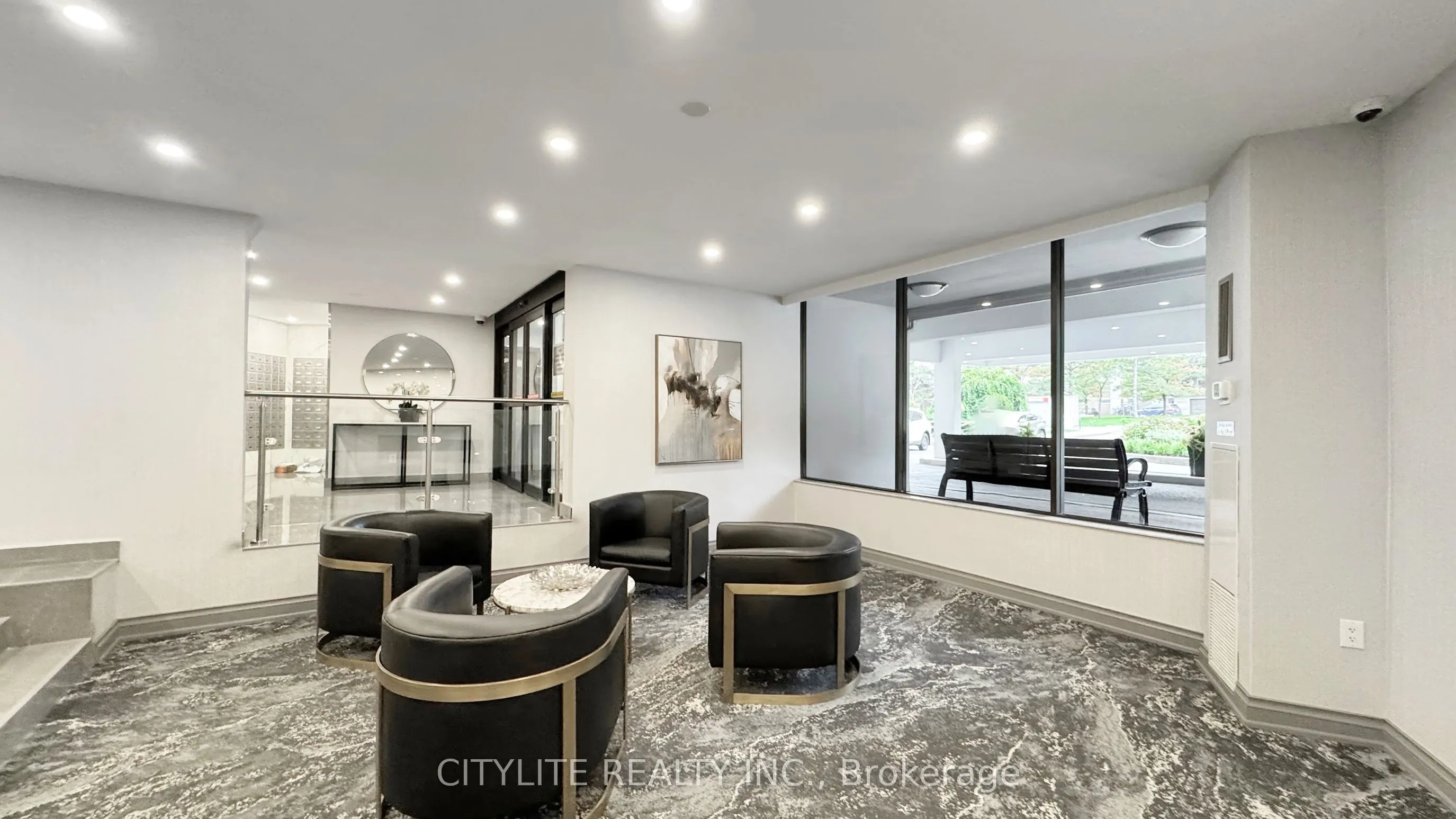 10 Edgecliffe Golfway, #1806