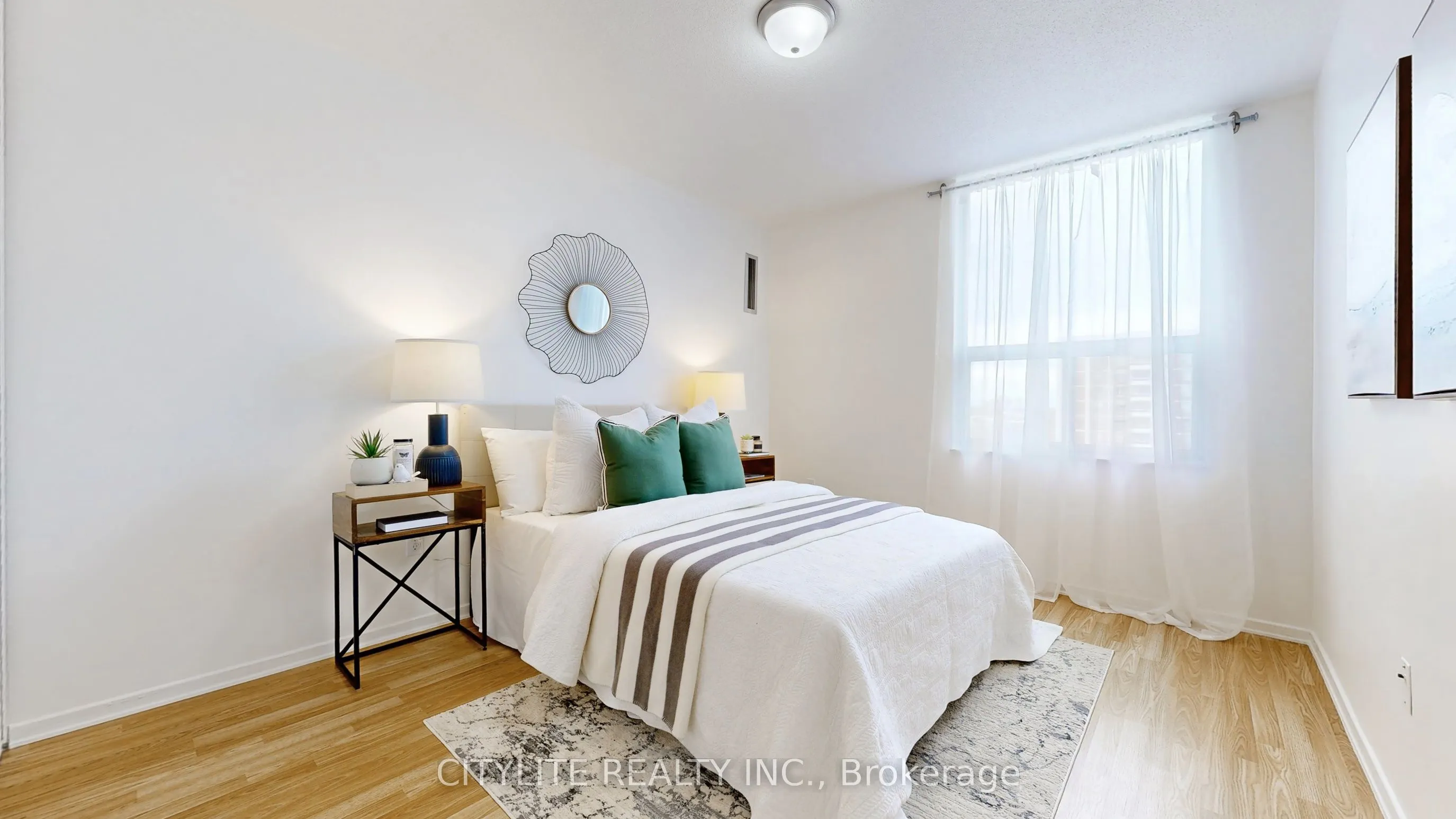 10 Edgecliffe Golfway, #1806
