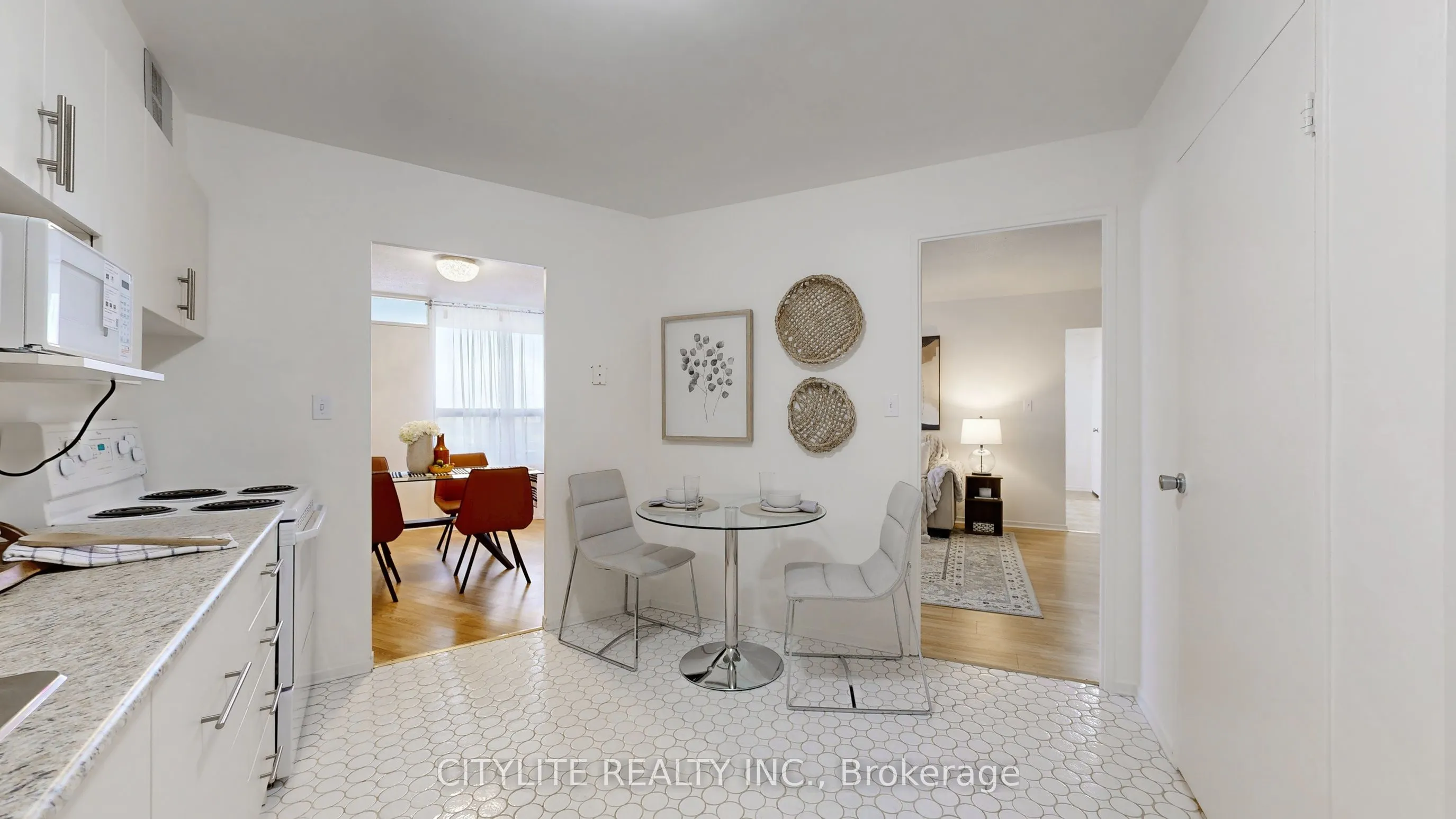 10 Edgecliffe Golfway, #1806