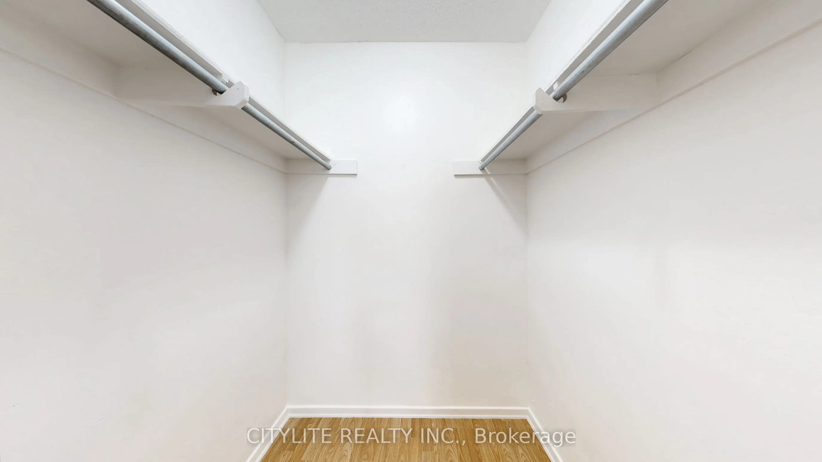 10 Edgecliffe Golfway, #1806