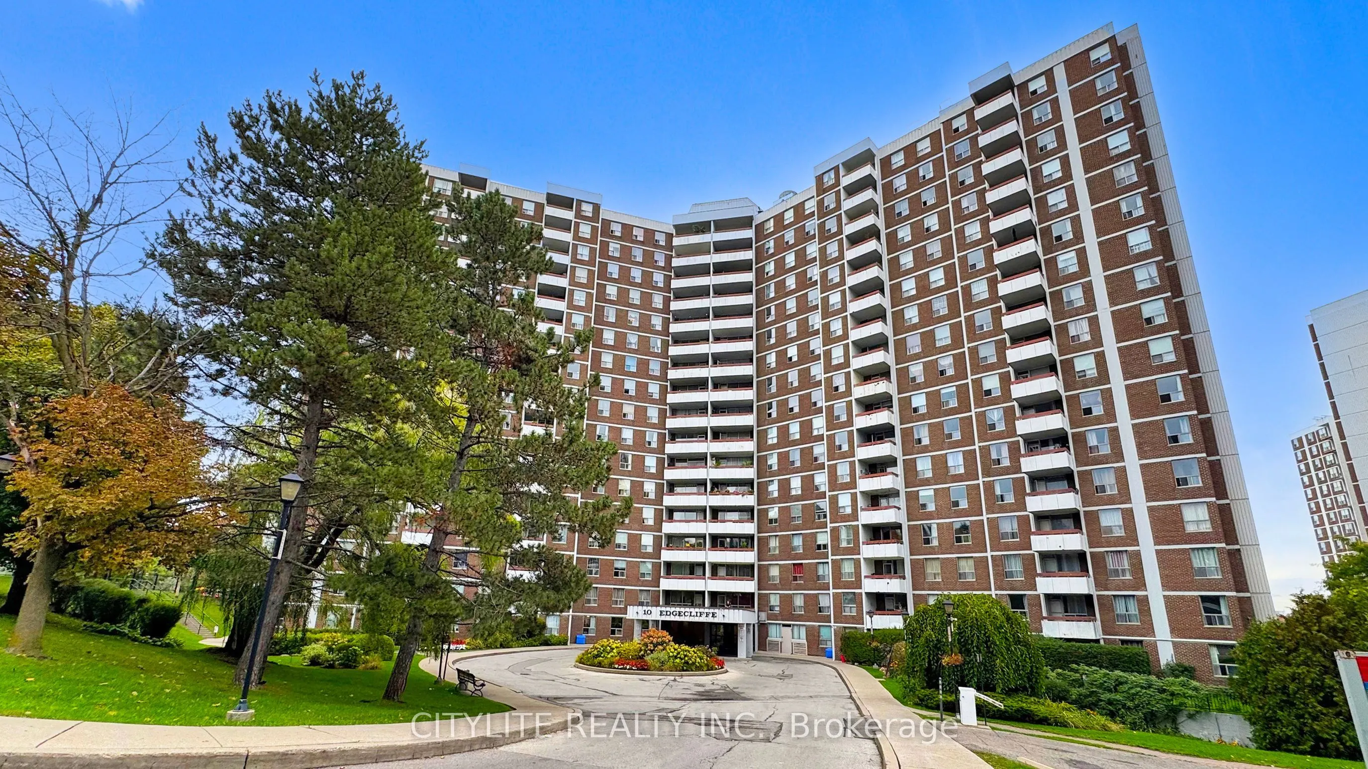 10 Edgecliffe Golfway, #1806
