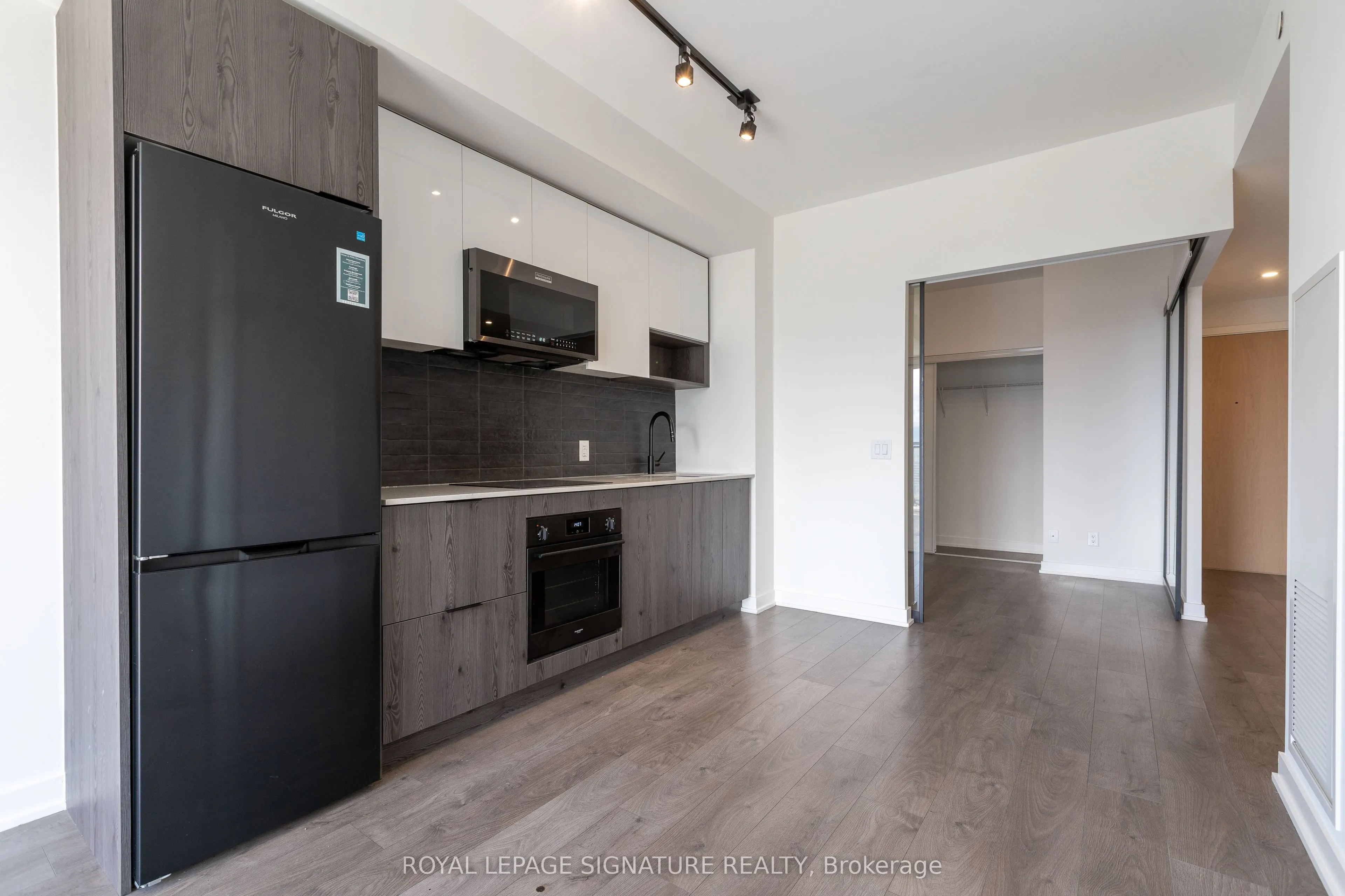 5 Defries Street, #1804