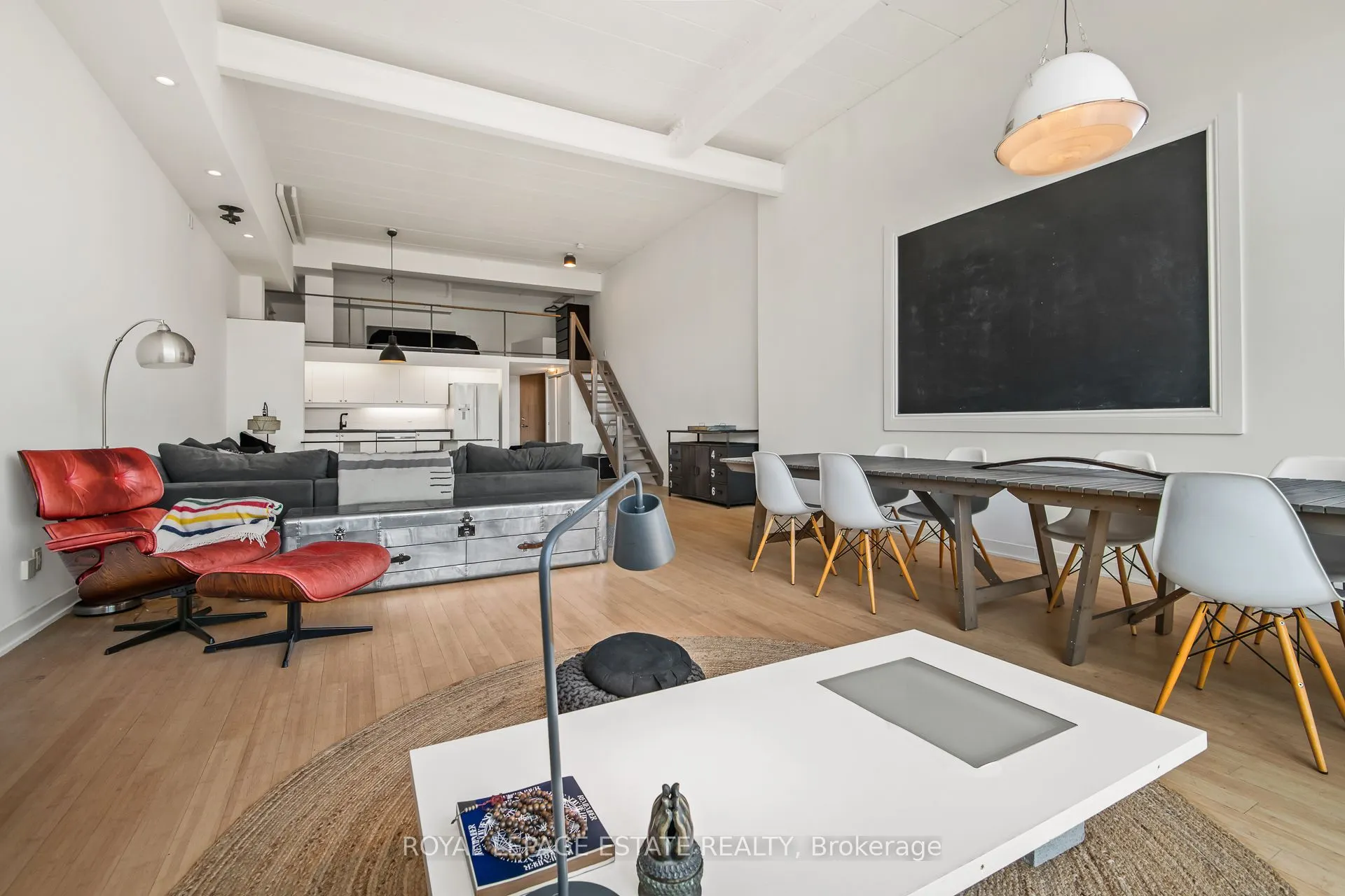 160 Baldwin Street, #301