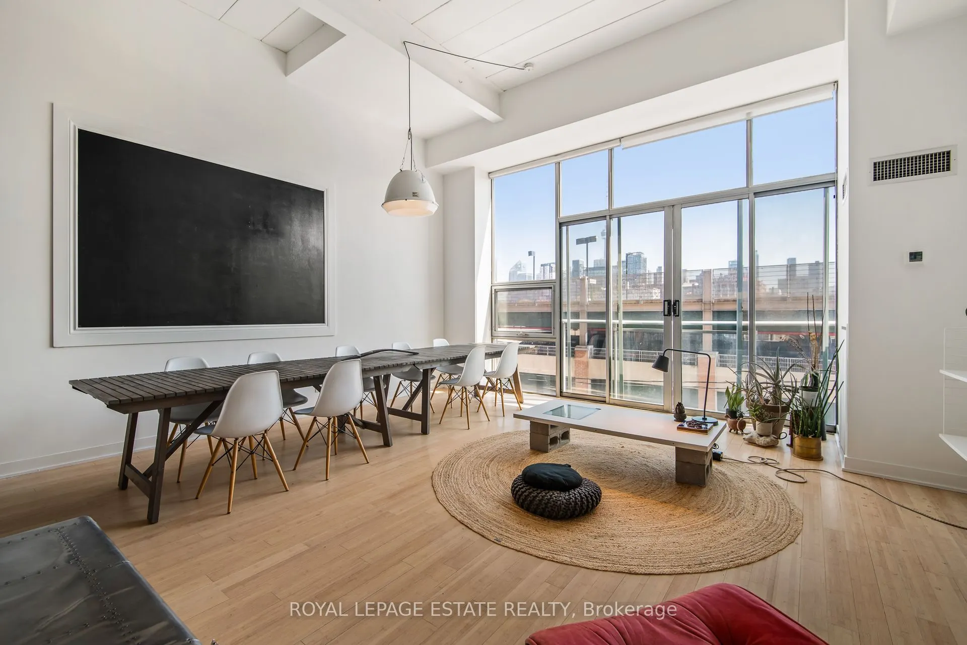 160 Baldwin Street, #301