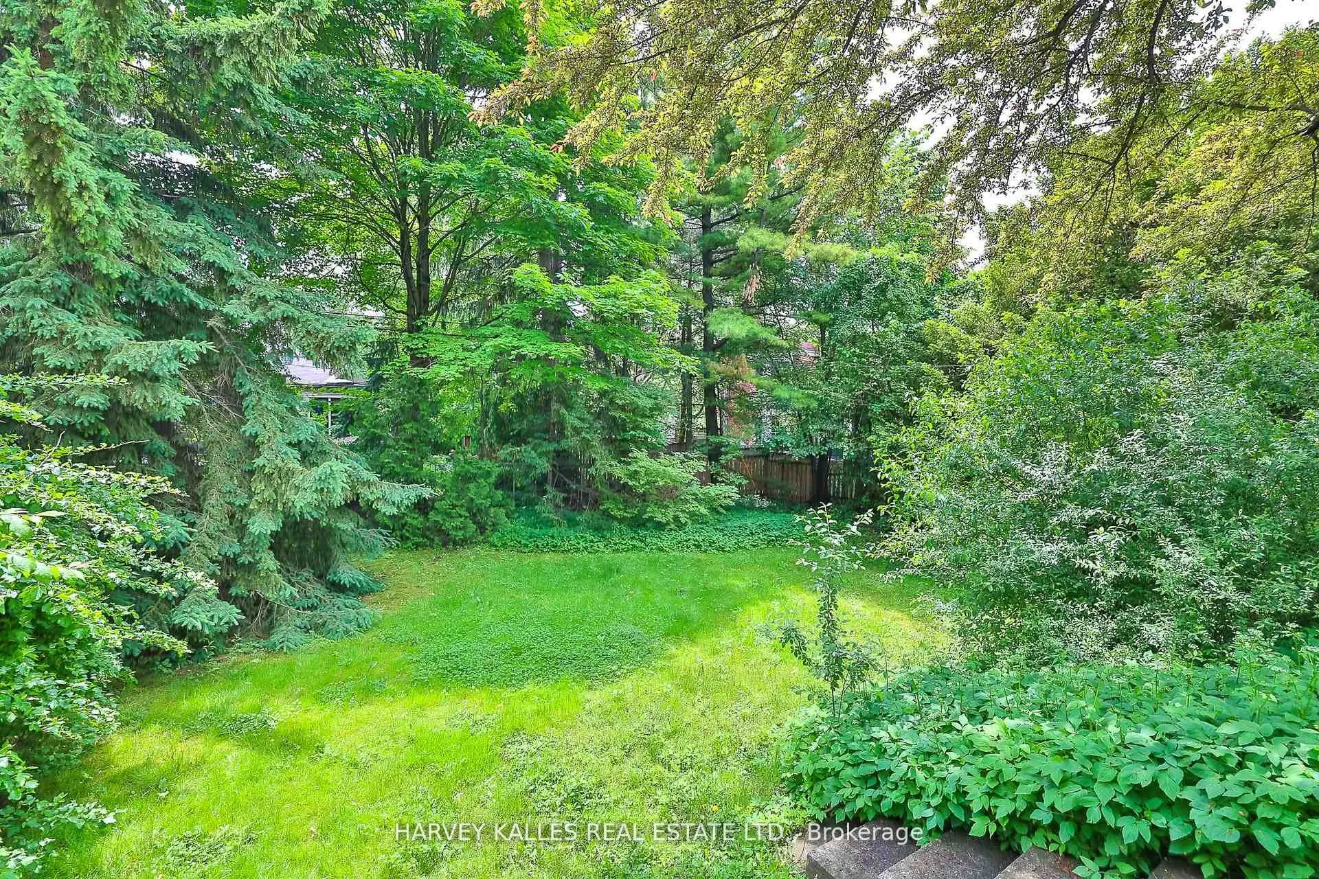 17 Munro Boulevard