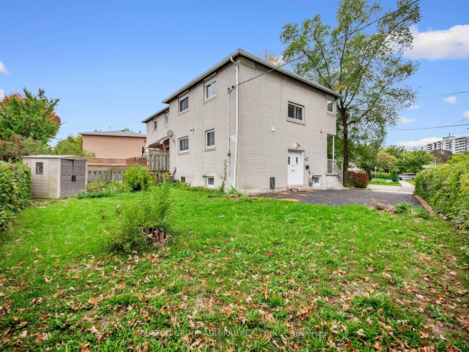 135 Elise Terrace